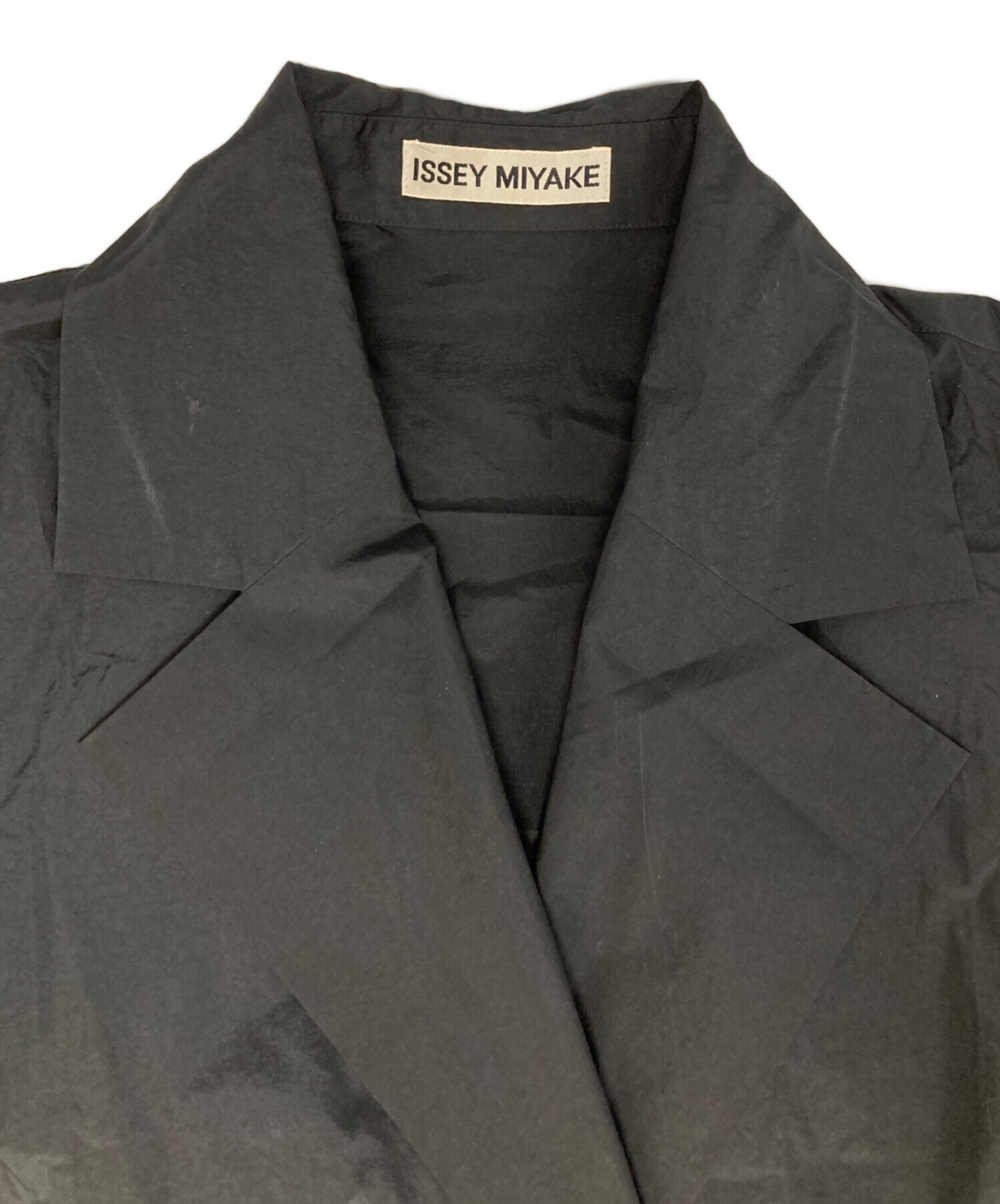中古・古着通販】ISSEY MIYAKE (イッセイミヤケ) ナイロンコート