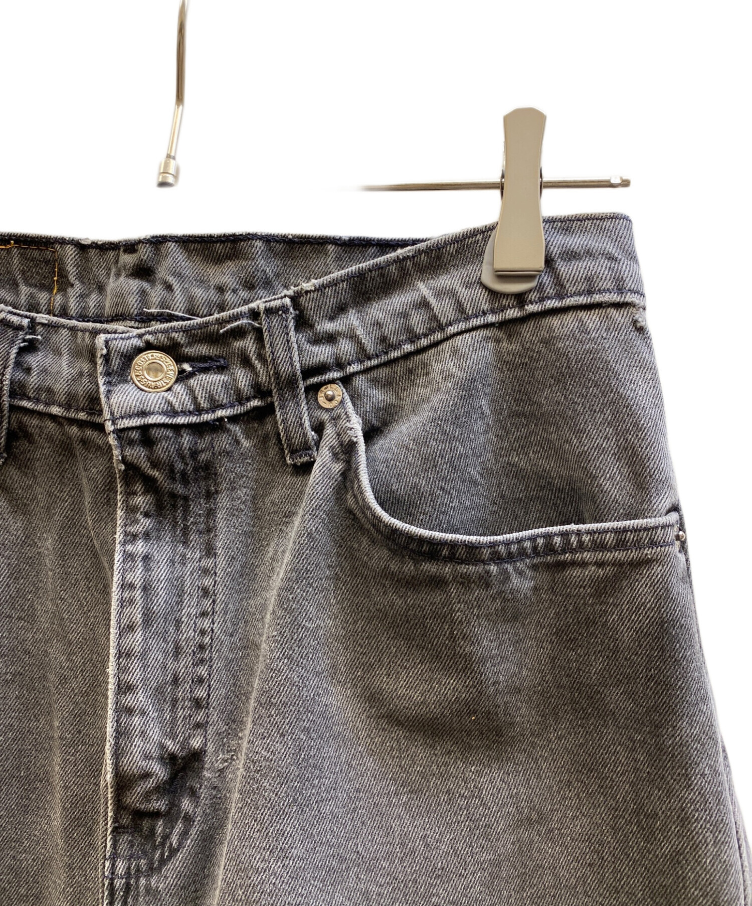 中古・古着通販】LEVI'S (リーバイス) 560 デニムパンツ グレー サイズ