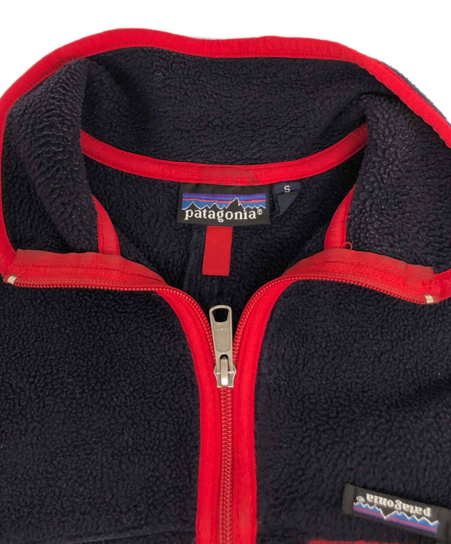 【未使用】patagonia プルオーバーナイロンジャケット ネイビー/レッド 中古・古着通販】Patagonia (パタゴニア) シンチラフリースジャケット