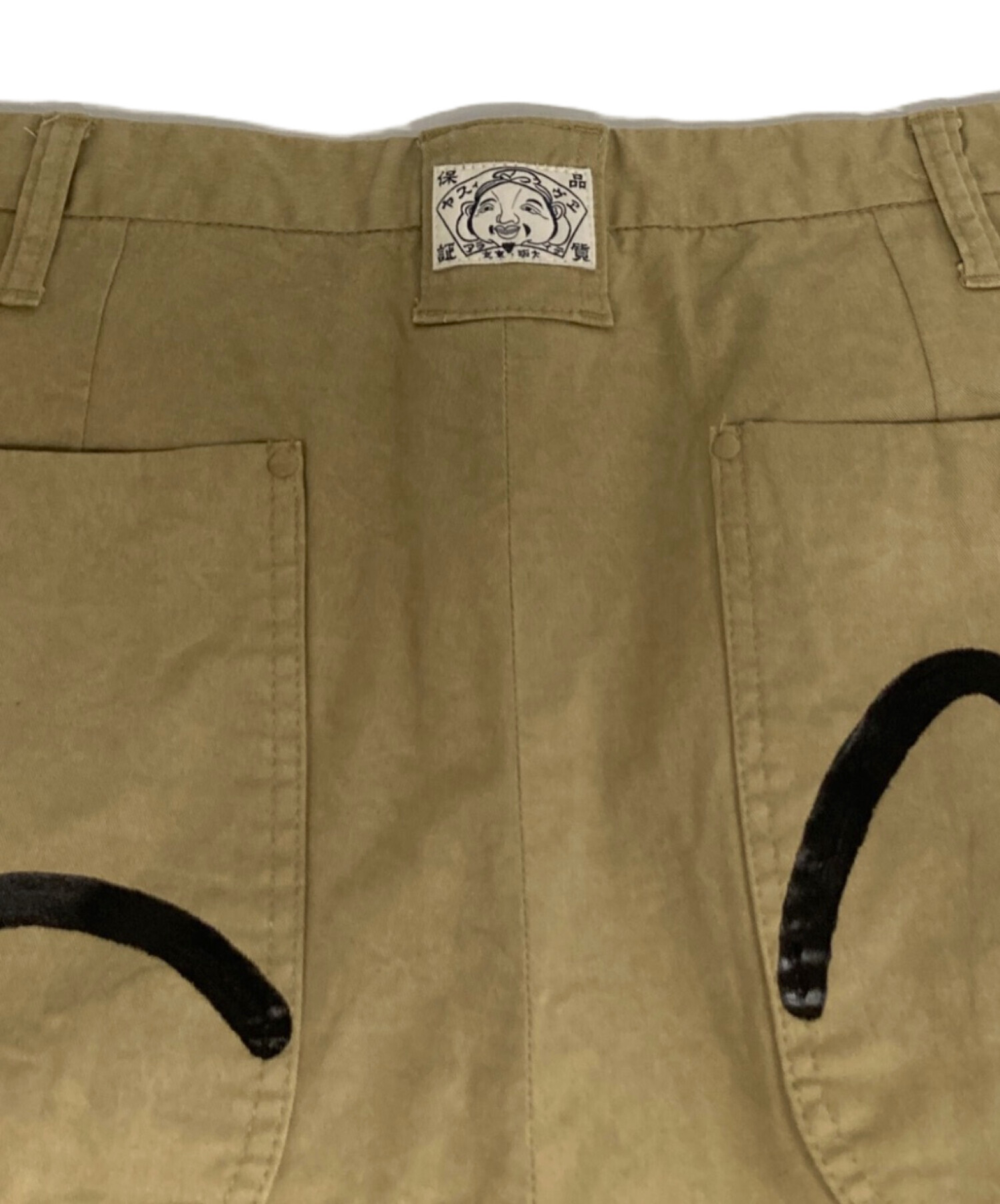 中古・古着通販】EVISU (エヴィス) カモメペイントチノパン ベージュ 中古・古着通販】EVISU (エヴィス) カモメペイントチノパン ベージュ