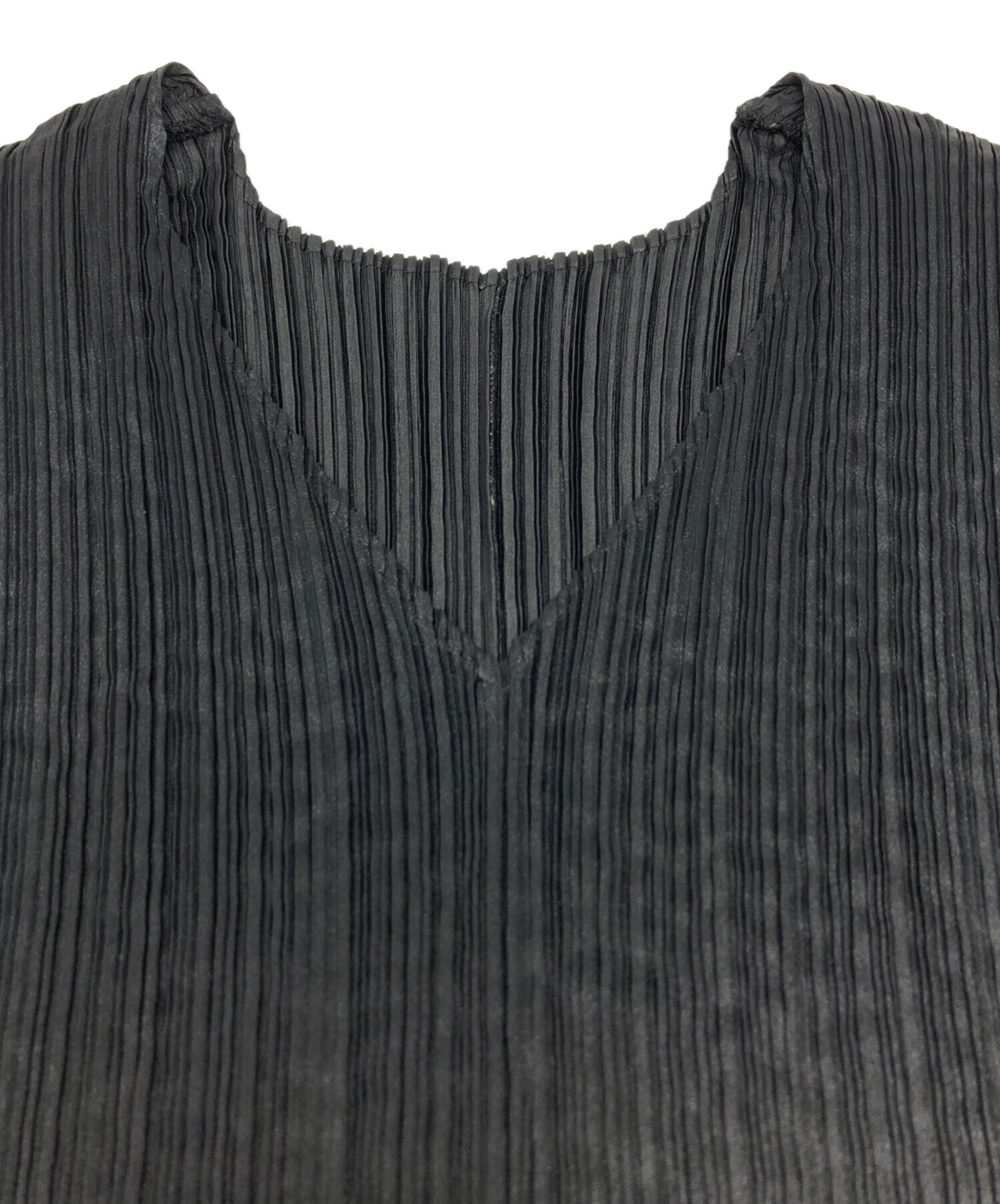 中古・古着通販】ISSEY MIYAKE (イッセイミヤケ) ノースリーブ