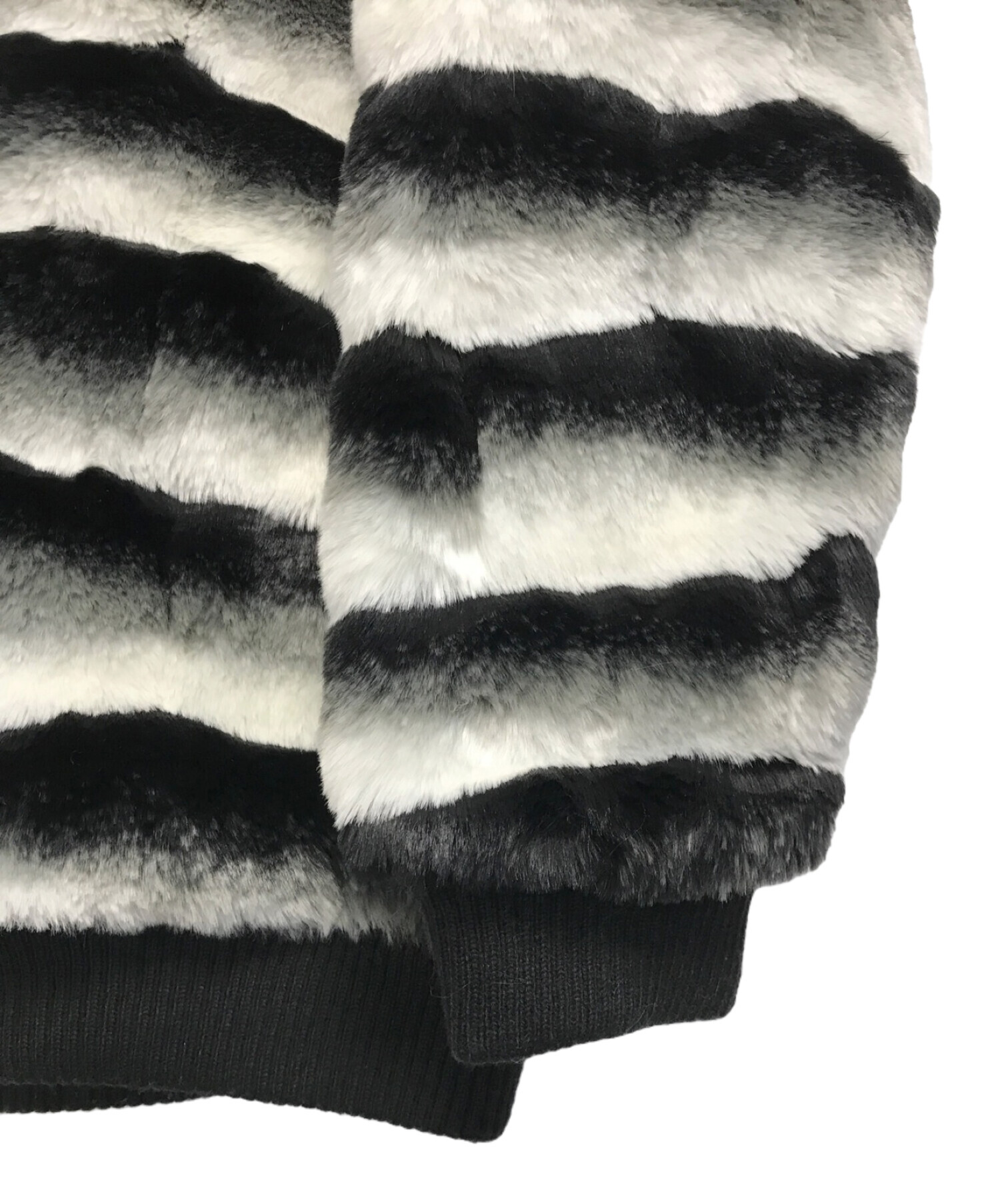 中古・古着通販】AVALANCHE (アヴァランチ) フェイクファージャケット