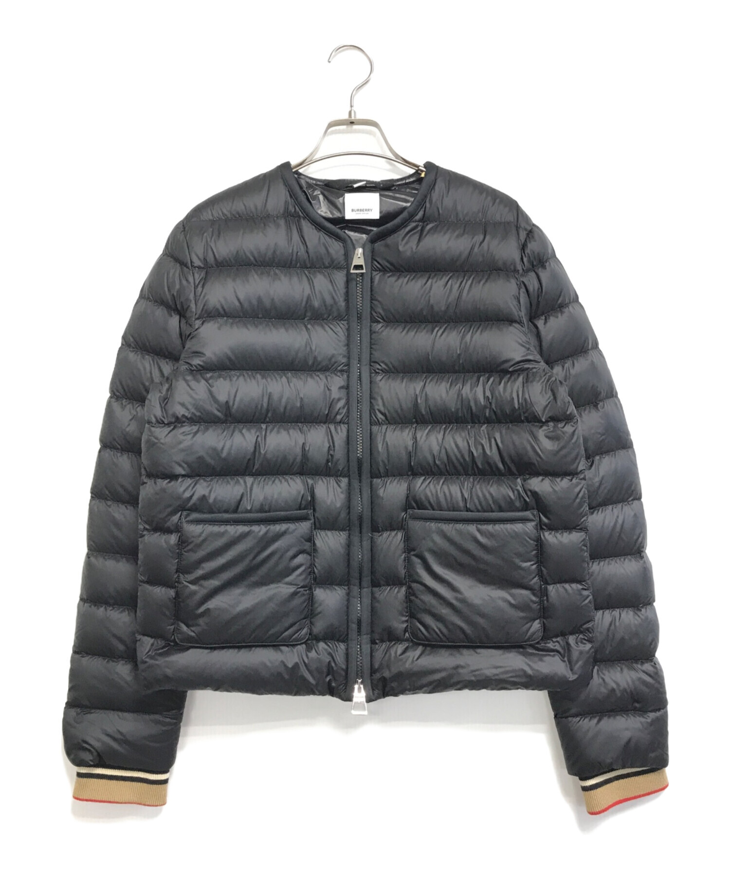 新品未使用 BURBERRY バーバリー ダウンジャケット 6Y 116cm 中古・古着通販】BURBERRY (バーバリー) ノーカラーダウンジャケット