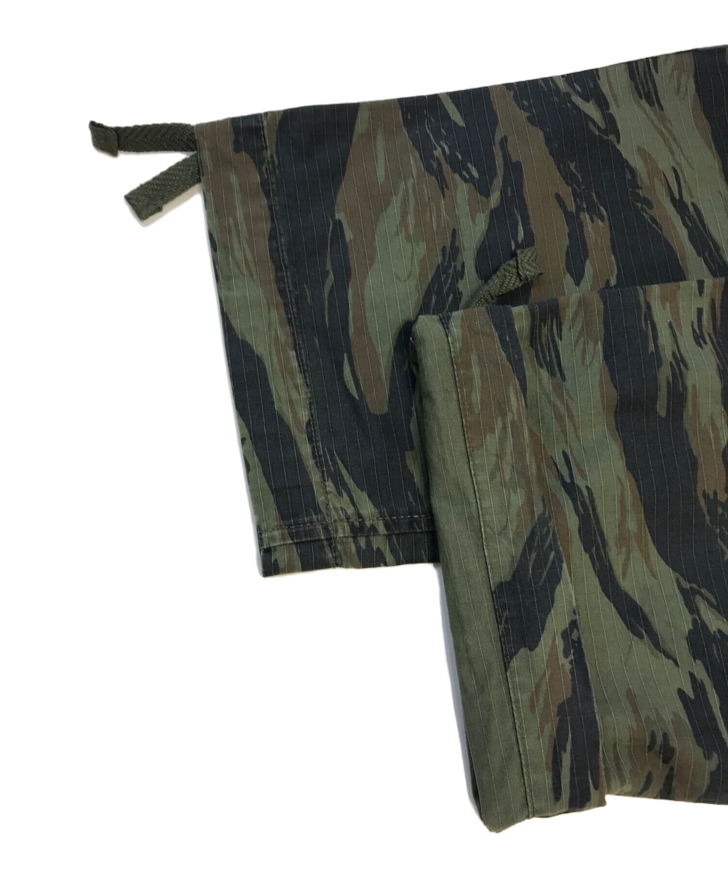 パンツ PALACE x Gap Cargo Camo 30 inch 中古・古着通販】GAP (ギャップ) PALACE (パレス) ミリタリーパンツ