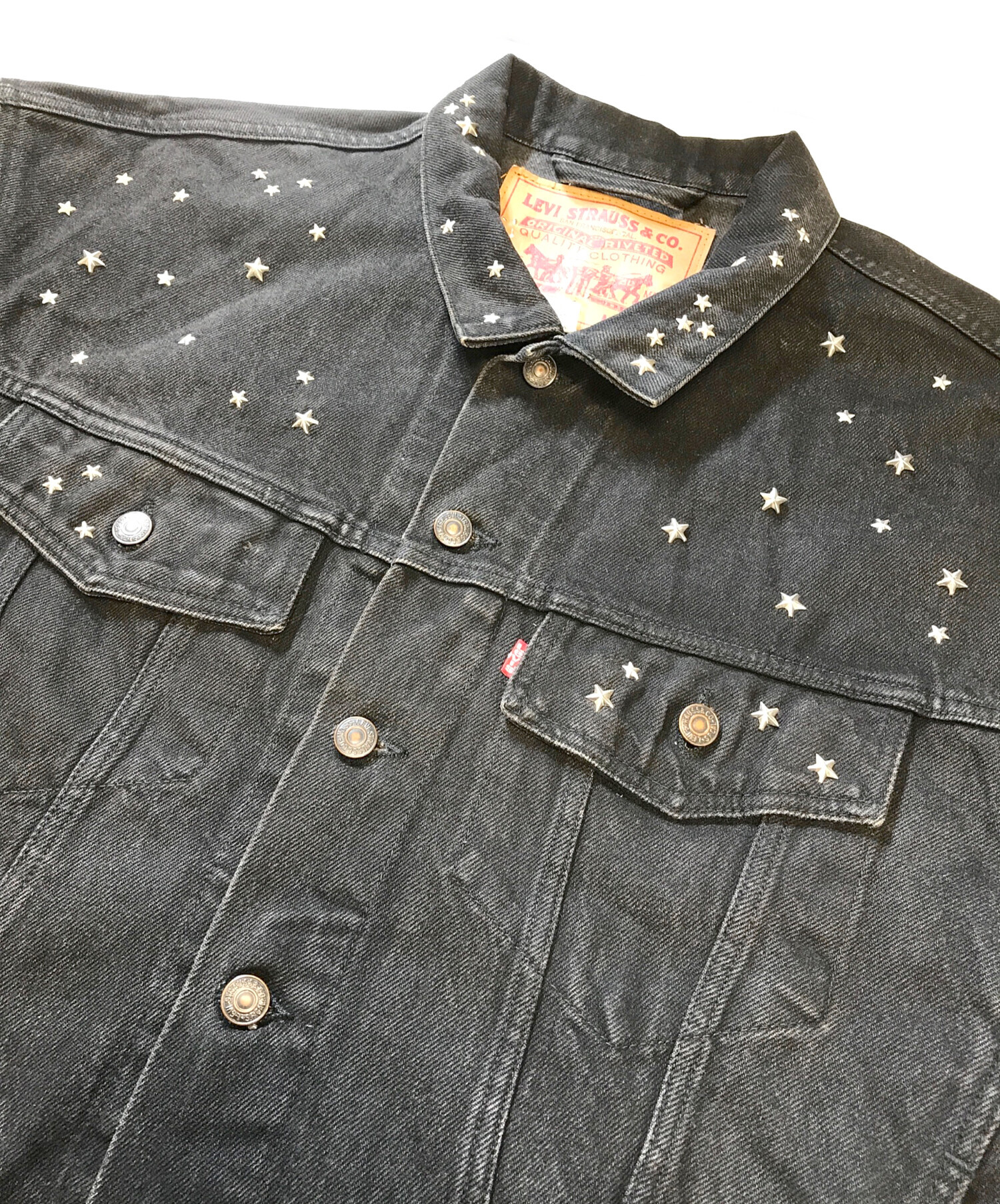 Levi's ブラックデニムジャケット スタッズ付き 中古・古着通販】LEVI'S (リーバイス) スタッズリメイク ブラック