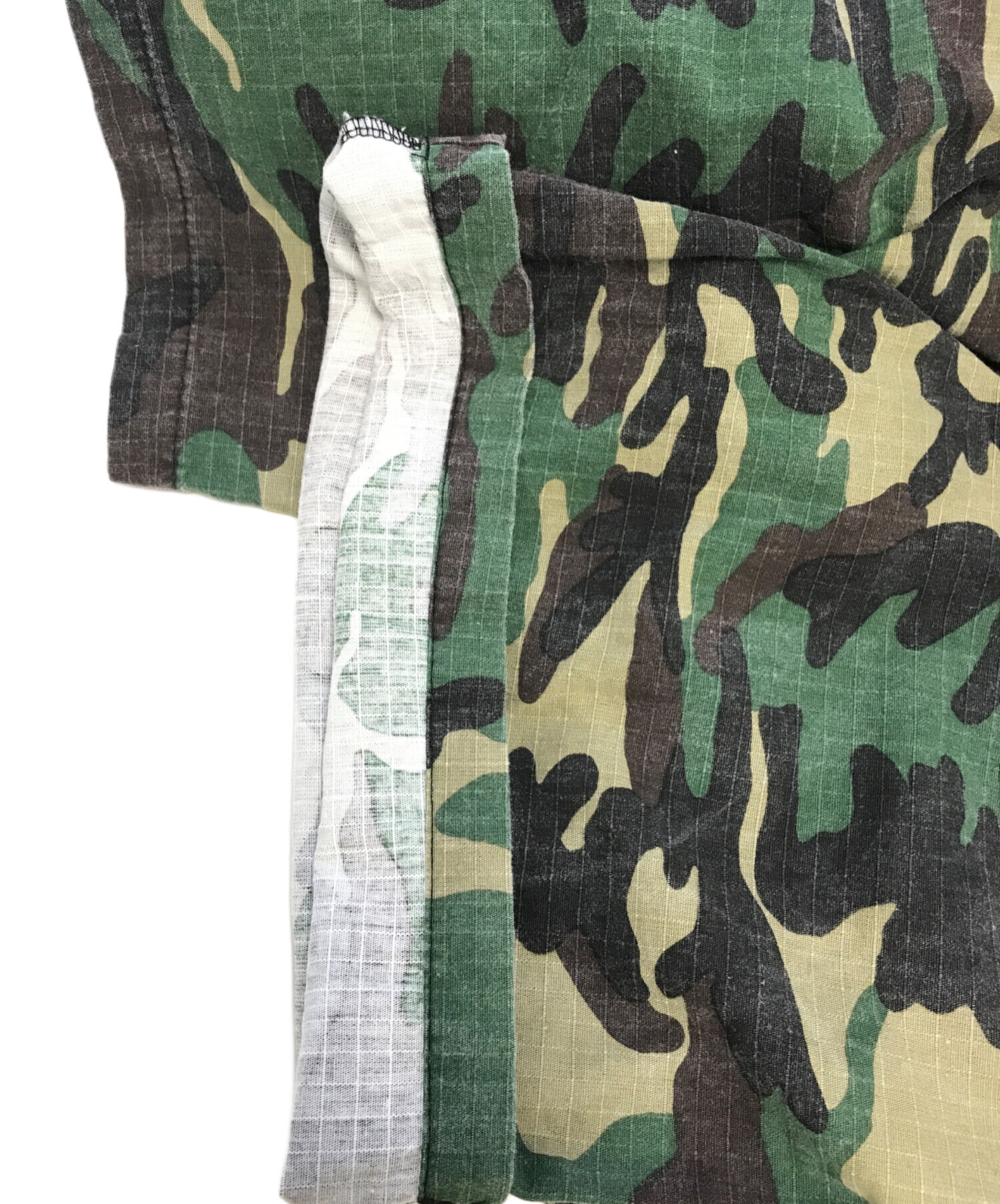 中古・古着通販】stussy (ステューシー) カモ柄ハーフパンツ グリーン