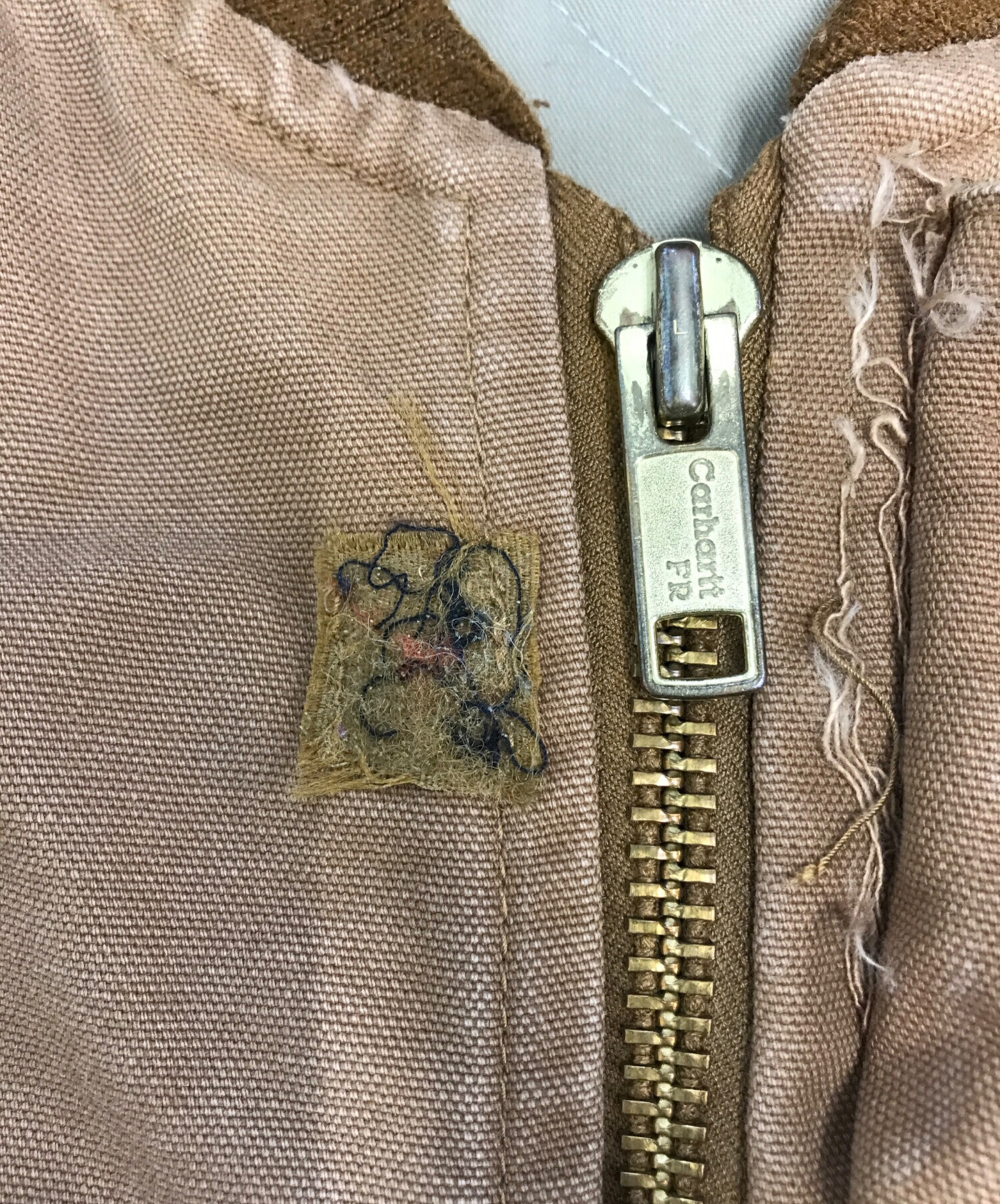 中古・古着通販】CarHartt (カーハート) FRダックベスト ブラウン 