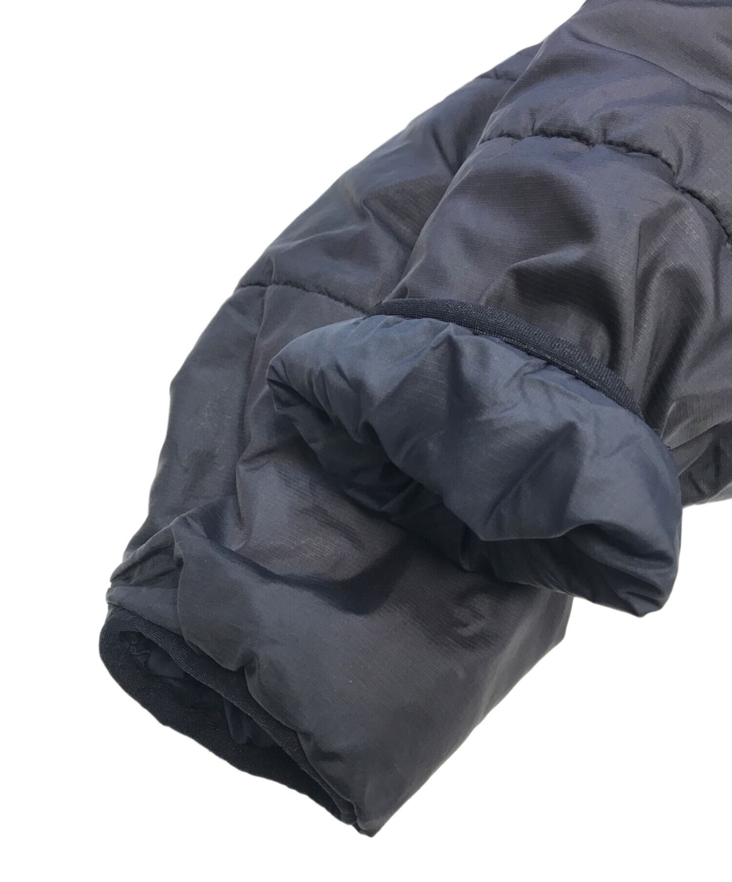 中古・古着通販】Patagonia (パタゴニア) puff jacket ブラック サイズ 
