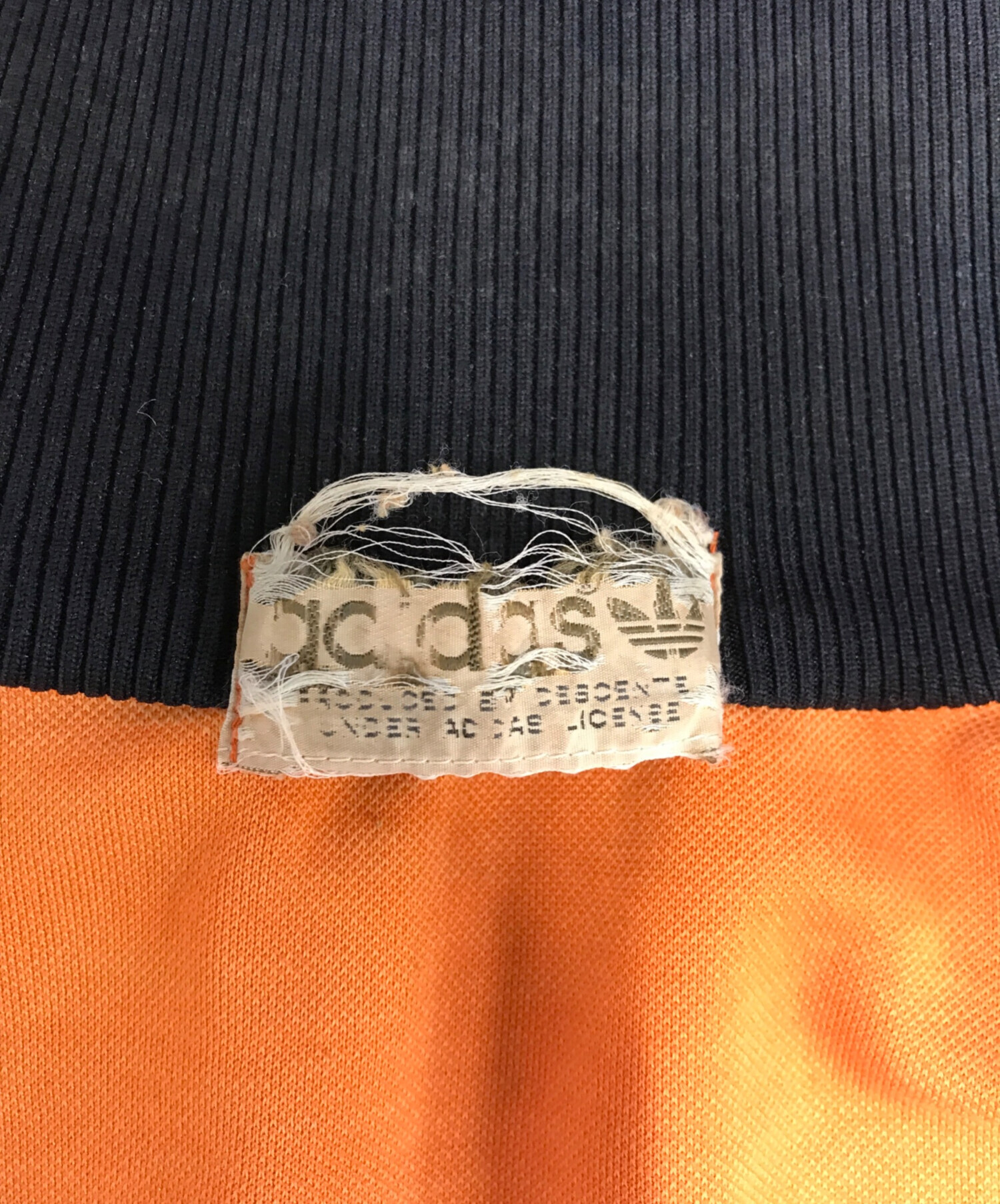 中古・古着通販】adidas (アディダス) トラックジャケット オレンジ 中古・古着通販】adidas (アディダス) トラックジャケット オレンジ