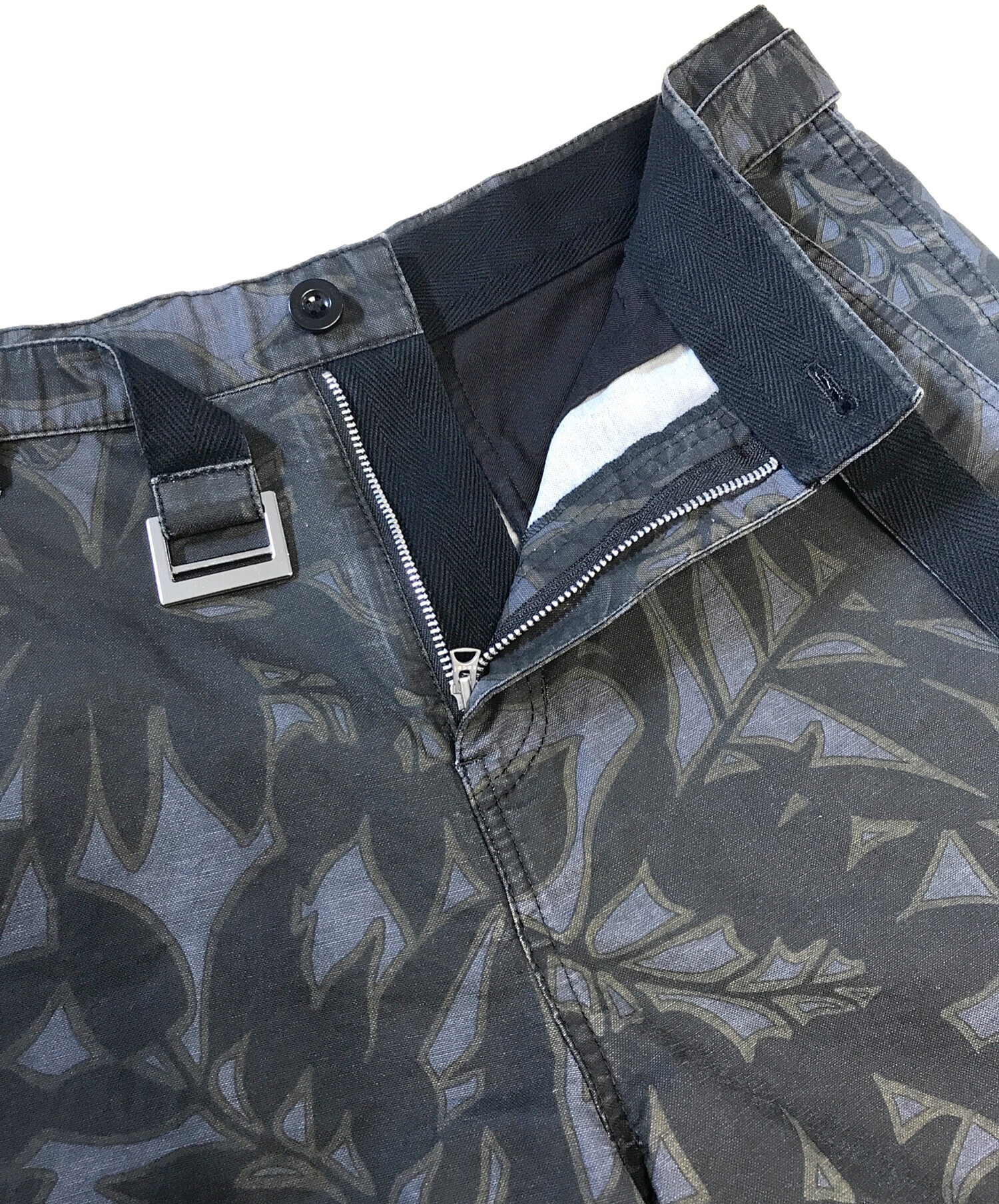 中古・古着通販】sacai (サカイ) フローラル ショートパンツ ブラック