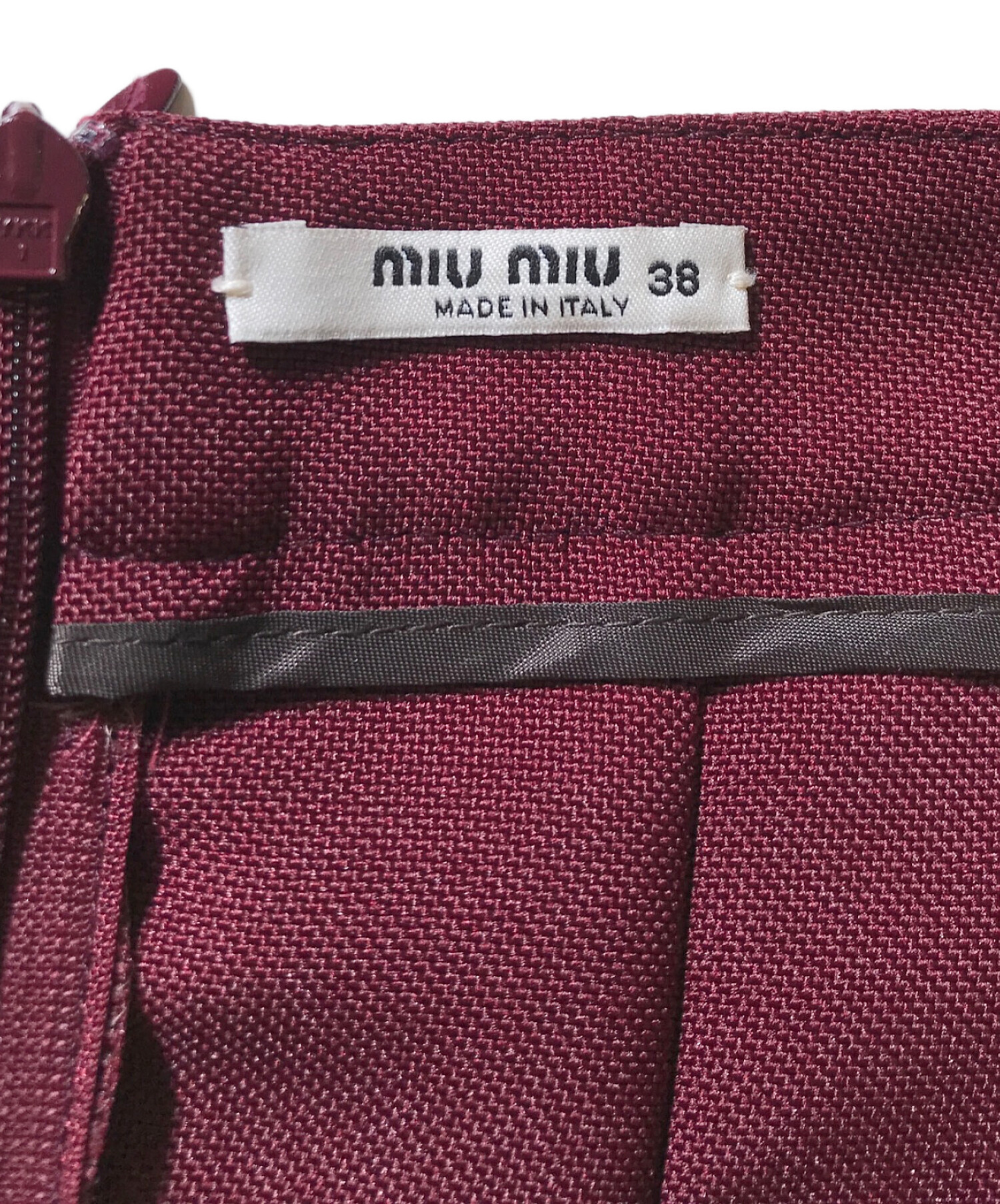 中古・古着通販】MIU MIU (ミュウミュウ) プリーツスカート レッド