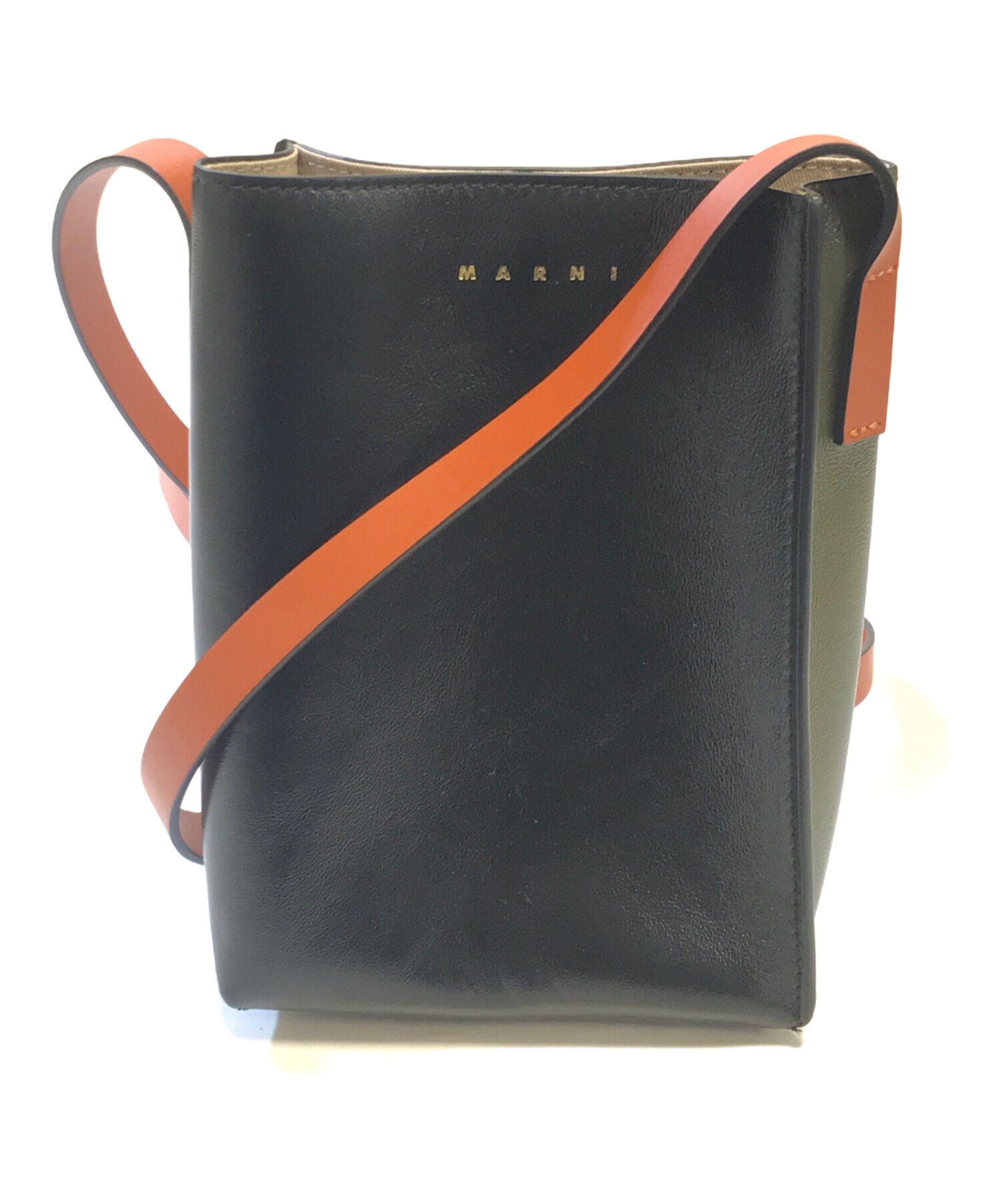 MARNI マルニ ショルダーバッグ  カーキ 【古着】【中古】【送料無料】 中古・古着通販】MARNI (マルニ) MUSEO SOFTショルダーバッグ ブラック