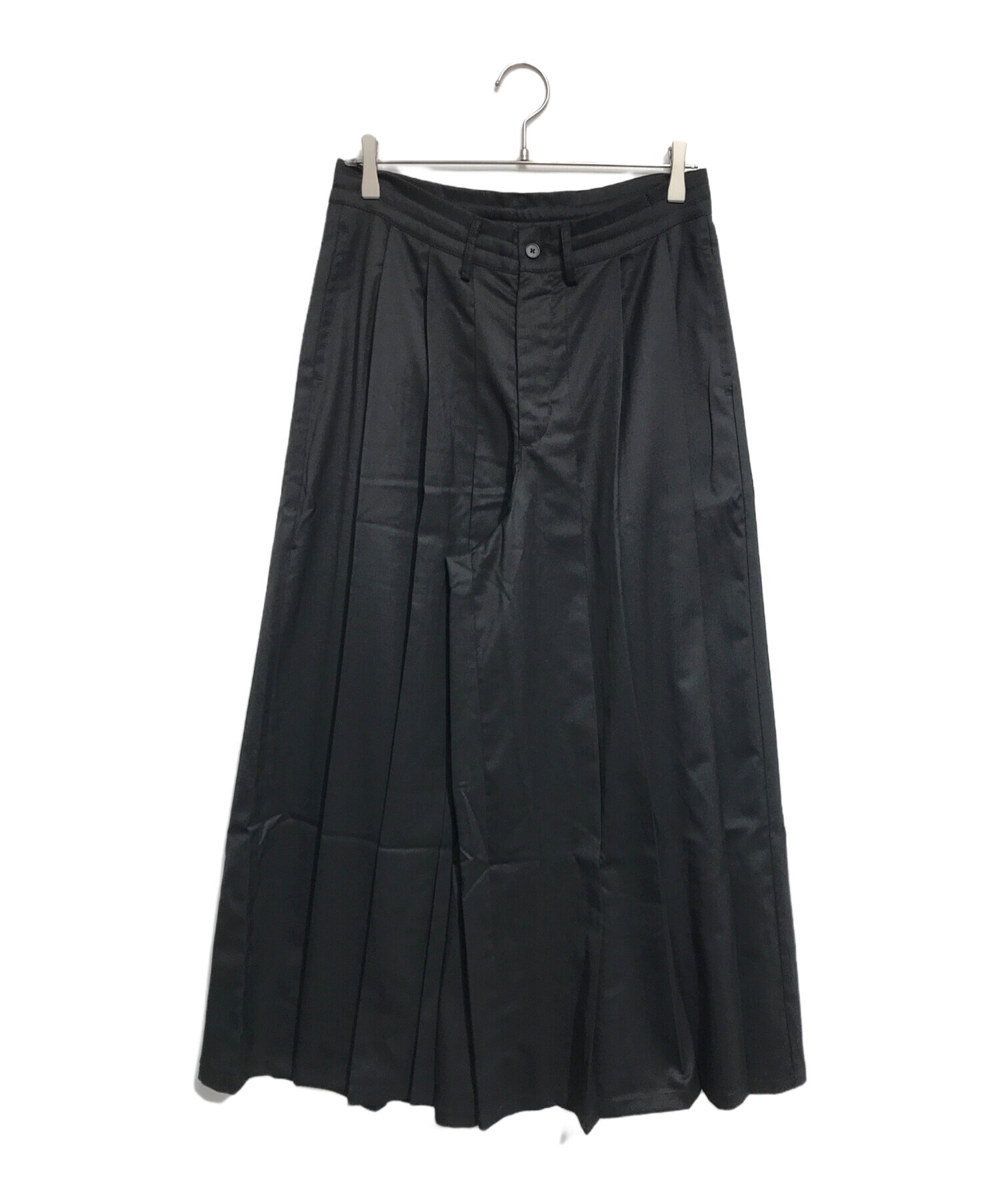 コムデギャルソン 黒のプリーツ袴パンツ 中古・古着通販】NOT CONVENTIONAL (ノットコンヴェンショナル