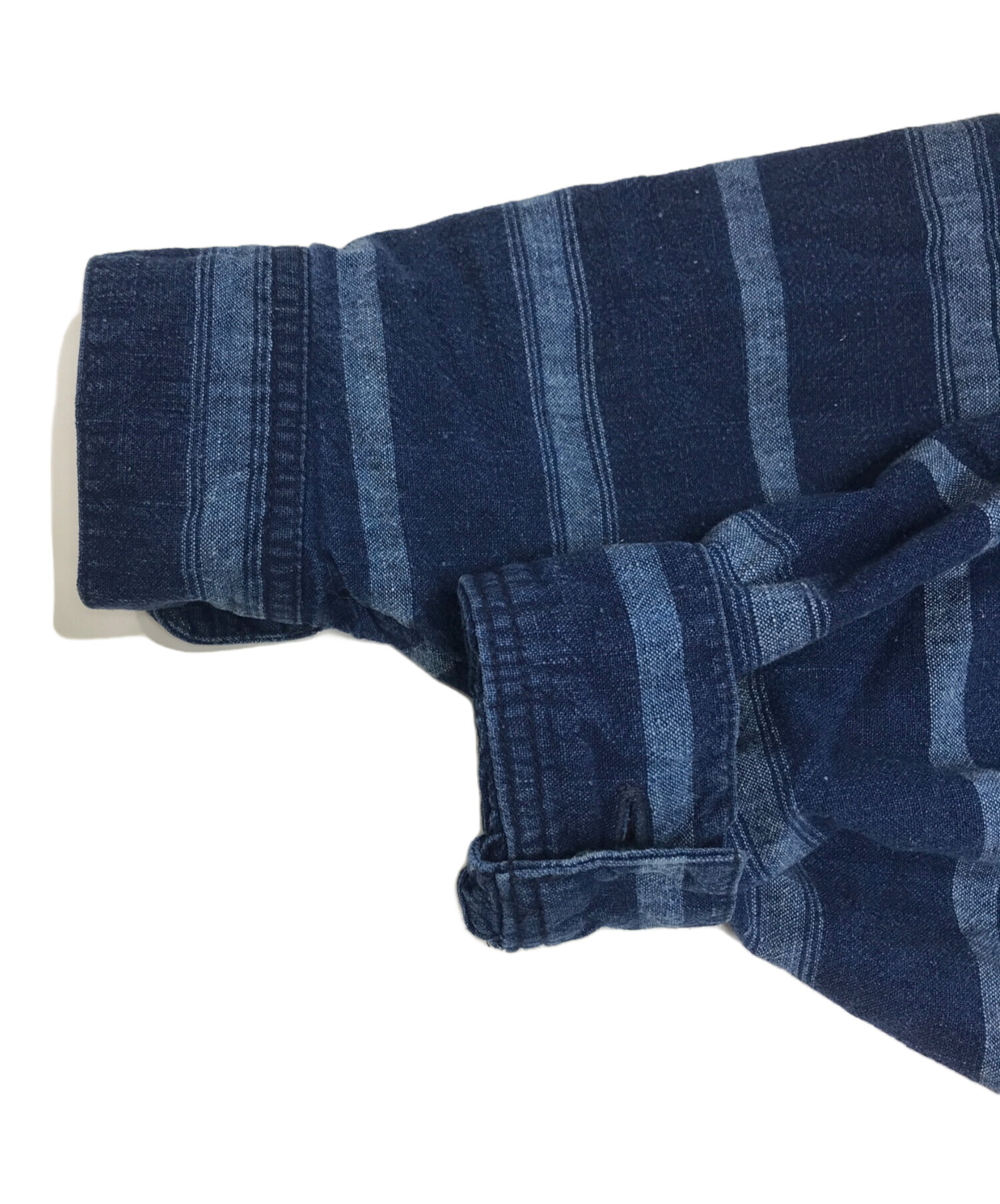 イッセイミヤケ　ISSAY MIYAKE ニット　変形　グレー　タートルネック イッセイミヤケ ISSAY MIYAKE ニット 変形 グレー タートルネック