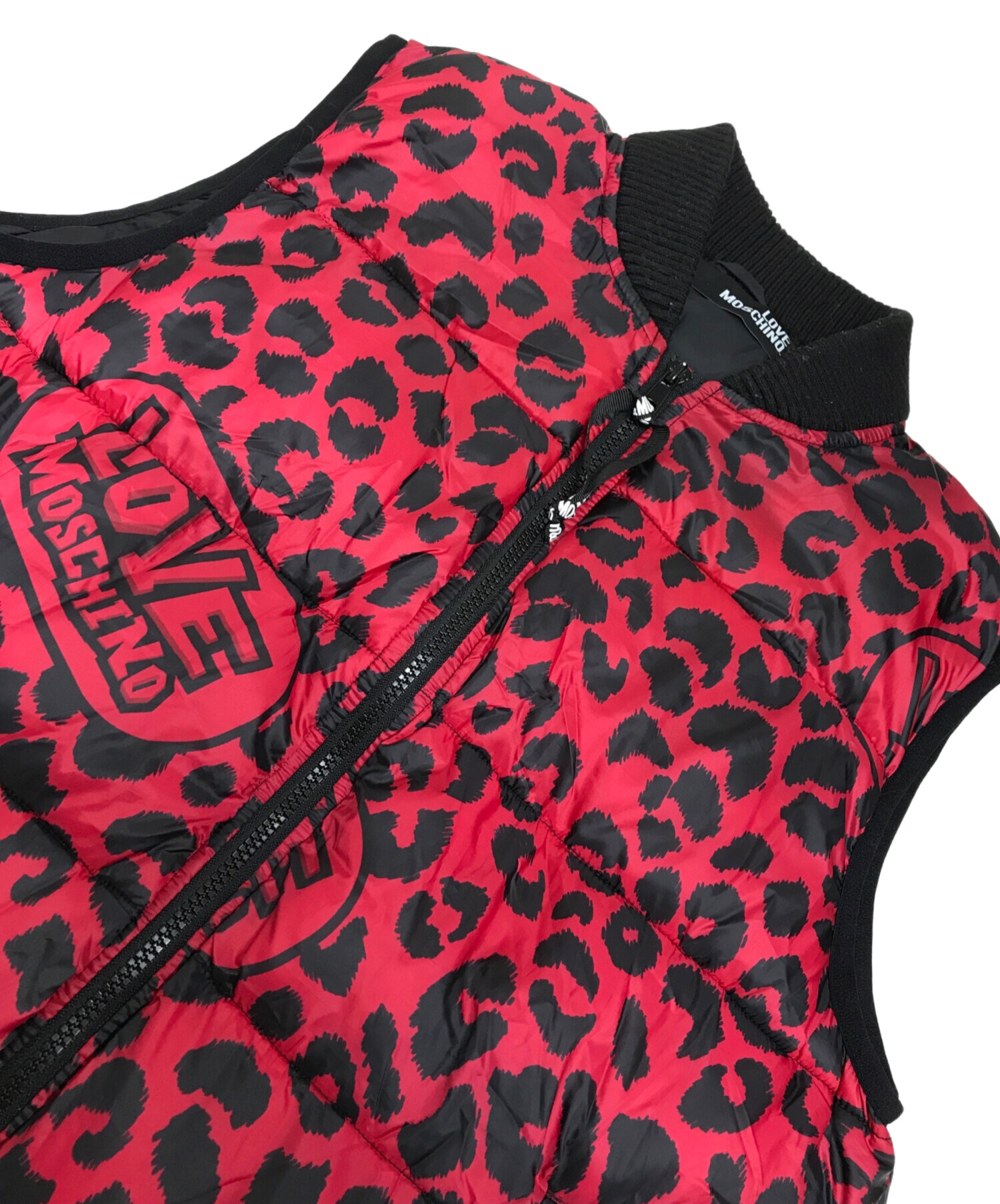 中古・古着通販】LOVE MOSCHINO (ラブモスキーノ) 総柄ベスト レッド