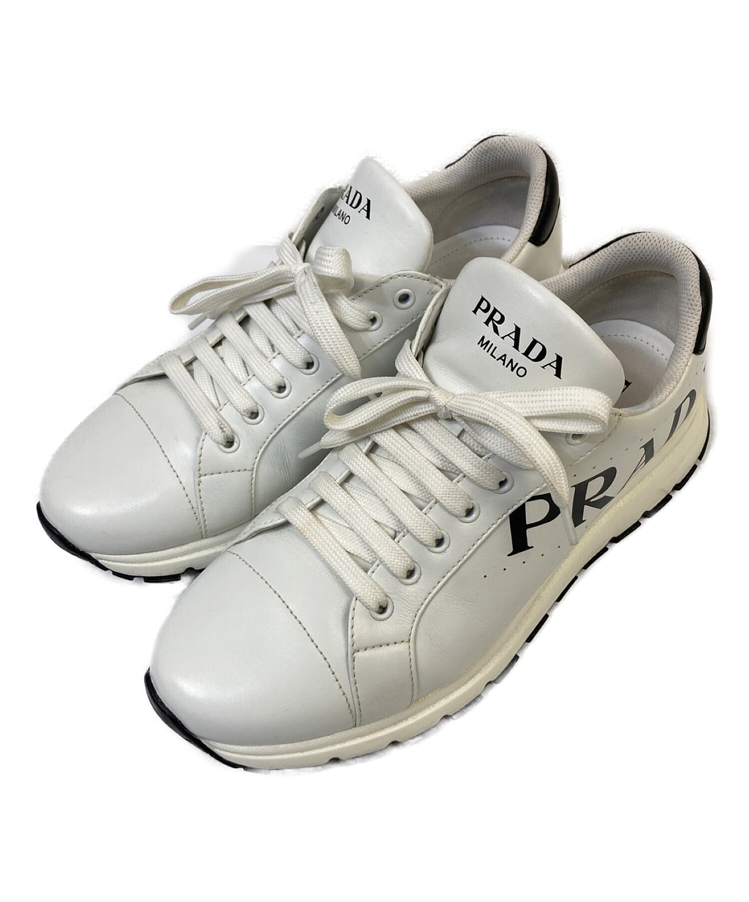 中古・古着通販】PRADA (プラダ) ロゴレザースニーカー ホワイト 