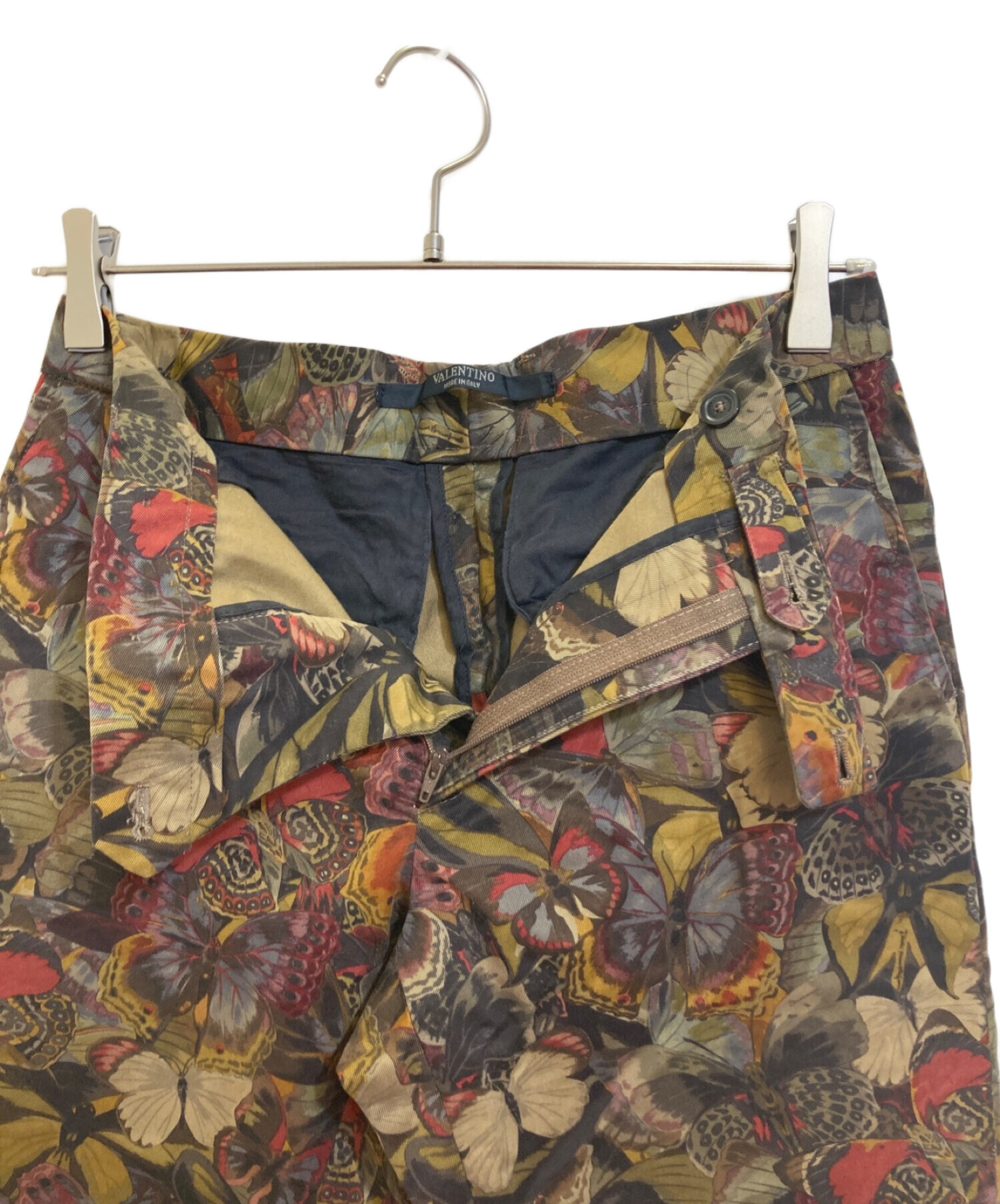 中古・古着通販】VALENTINO (ヴァレンティノ) バタフライ柄パンツ 