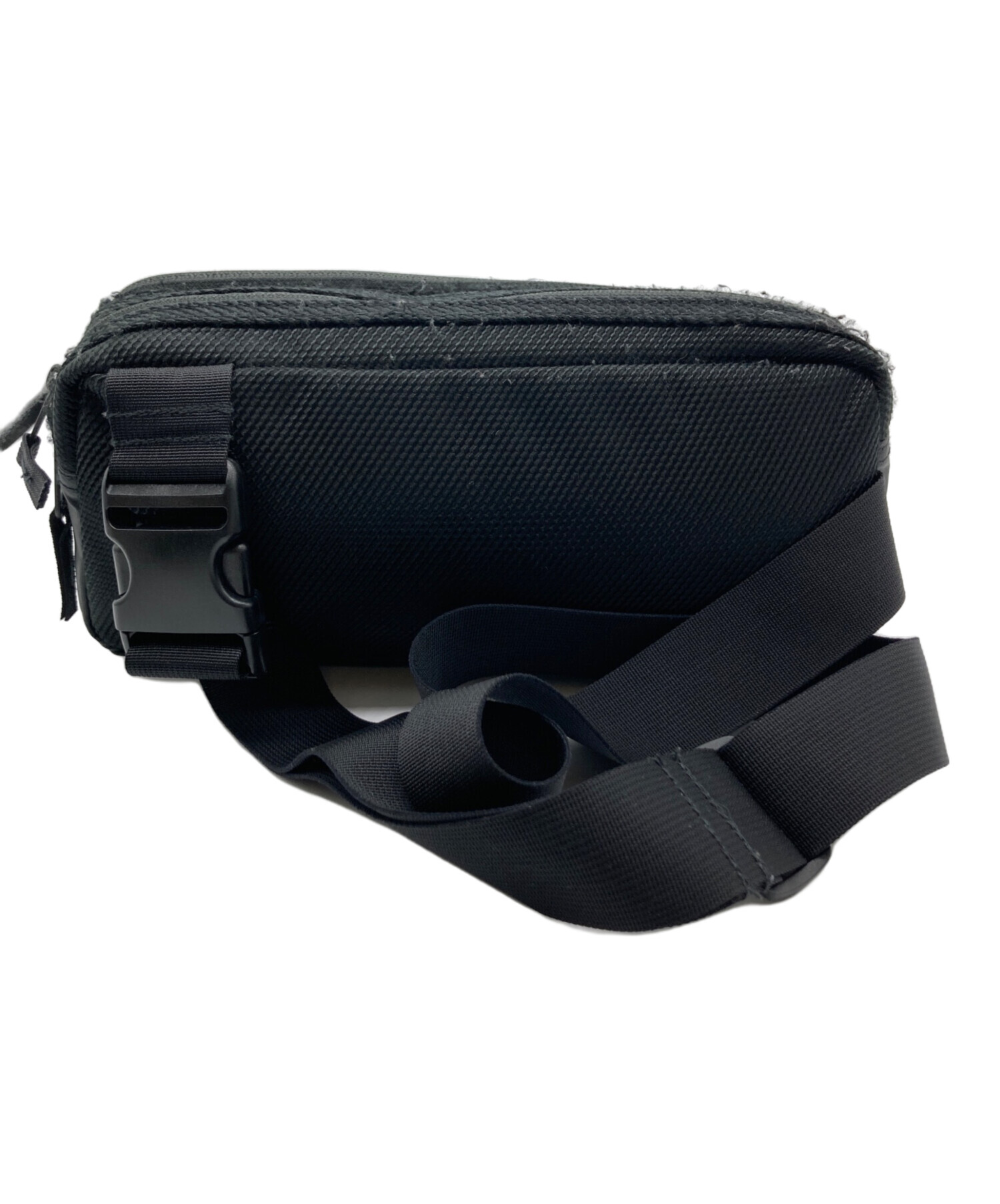 中古・古着通販】EASTPAK (イーストパック) audi (アウディ) ボディー 