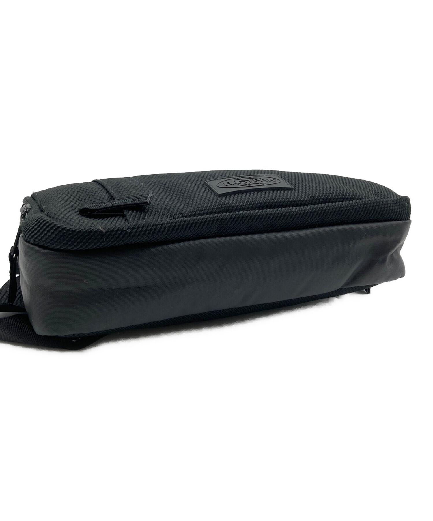 中古・古着通販】EASTPAK (イーストパック) audi (アウディ) ボディー 