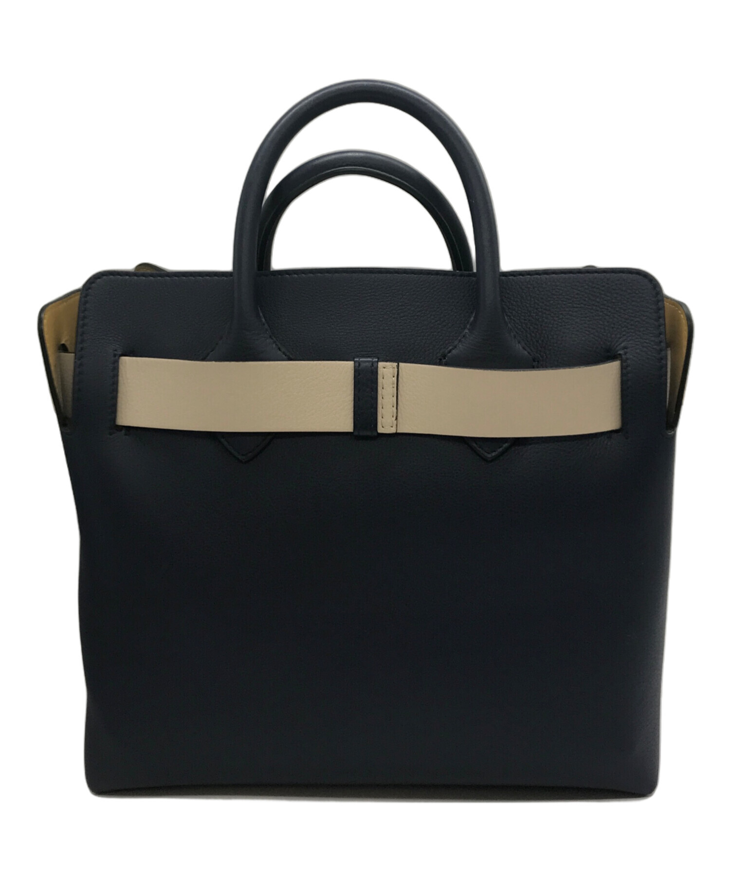 中古・古着通販】BURBERRY (バーバリー) ベルトトートバッグ 中古・古着通販】BURBERRY (バーバリー) ベルトトートバッグ