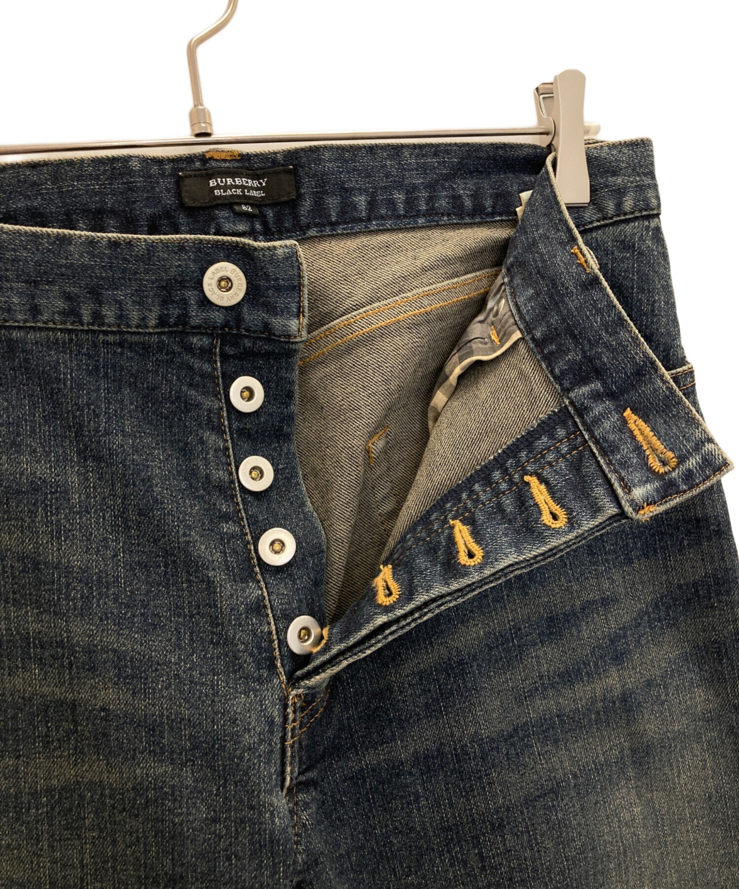 BURBERRY BLACK LABEL パンツ 82 ブラック 中古・古着通販】BURBERRY BLACK LABEL (バーバリーブラックレーベル