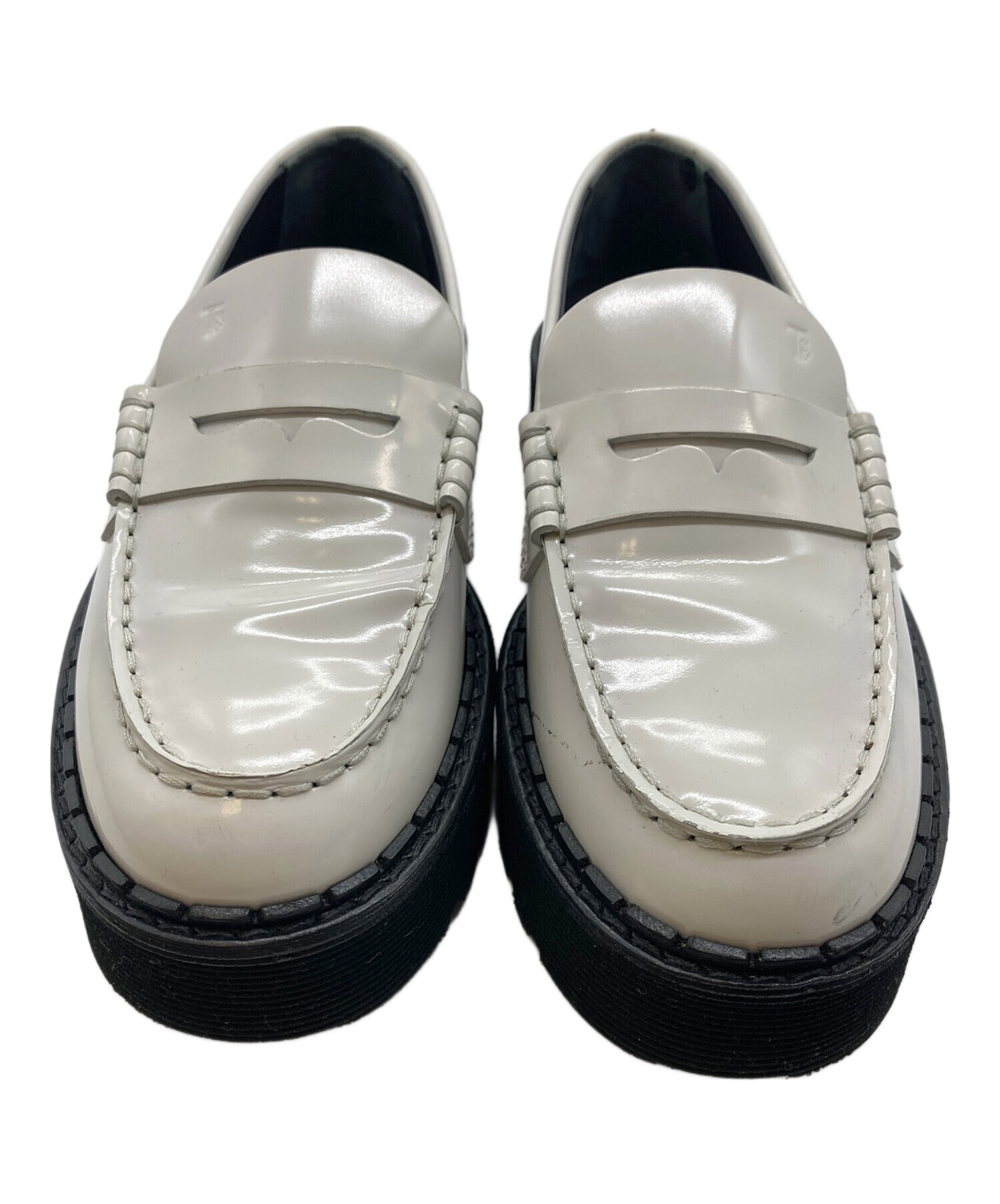 中古・古着通販】TOD'S (トッズ) 厚底ローファー ホワイト サイズ:35