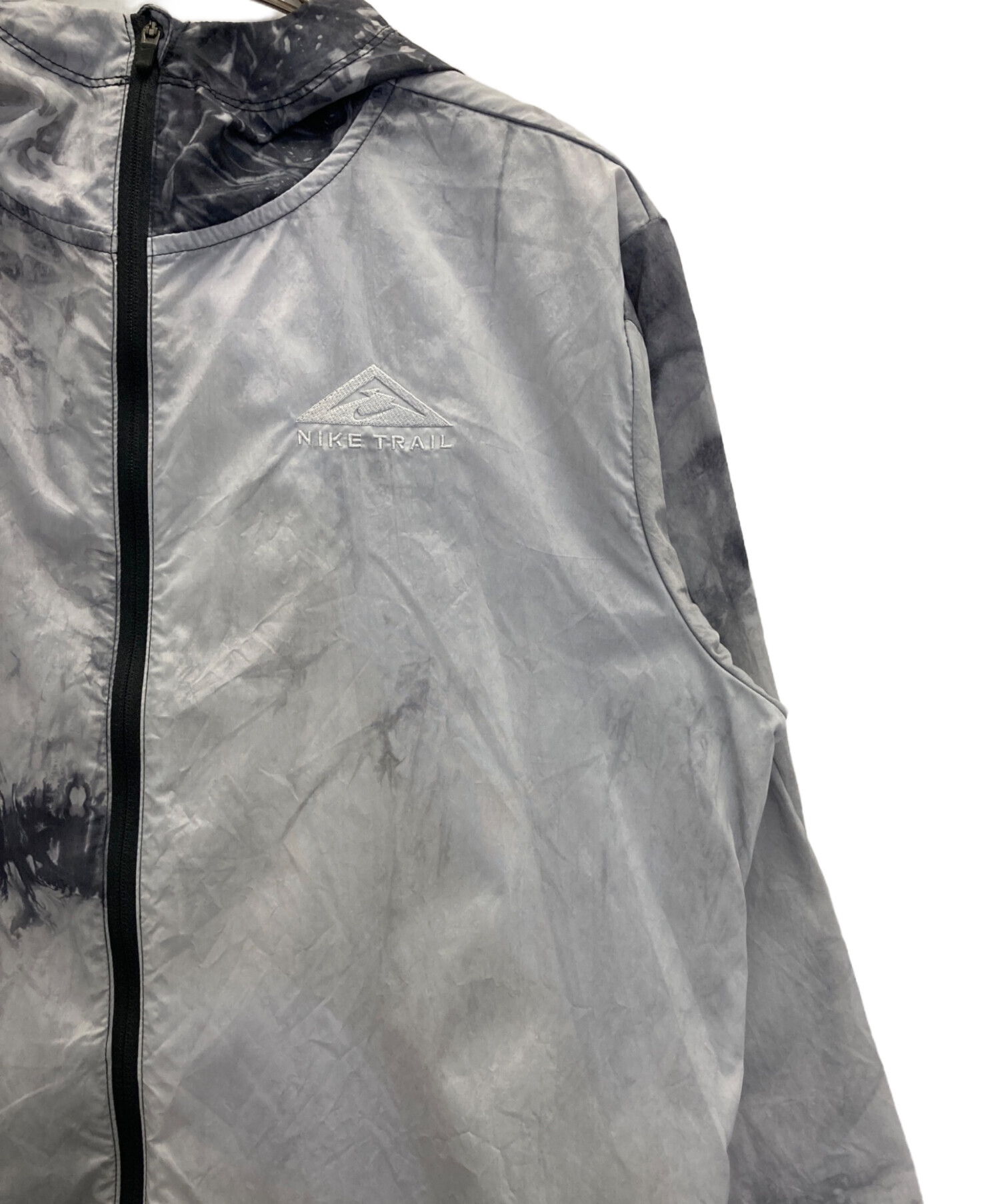 [未使用］NIKE TRAIL ランニングジャケット　　 Mサイズ 中古・古着通販】NIKE (ナイキ) トレイルジャケット グレー サイズ:M