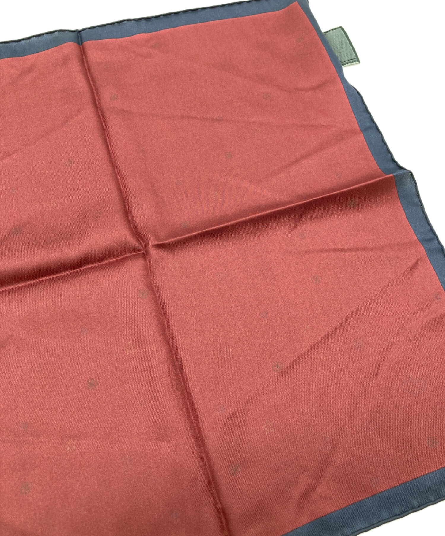 GUCCI シルク ポケットチーフ org.jpg