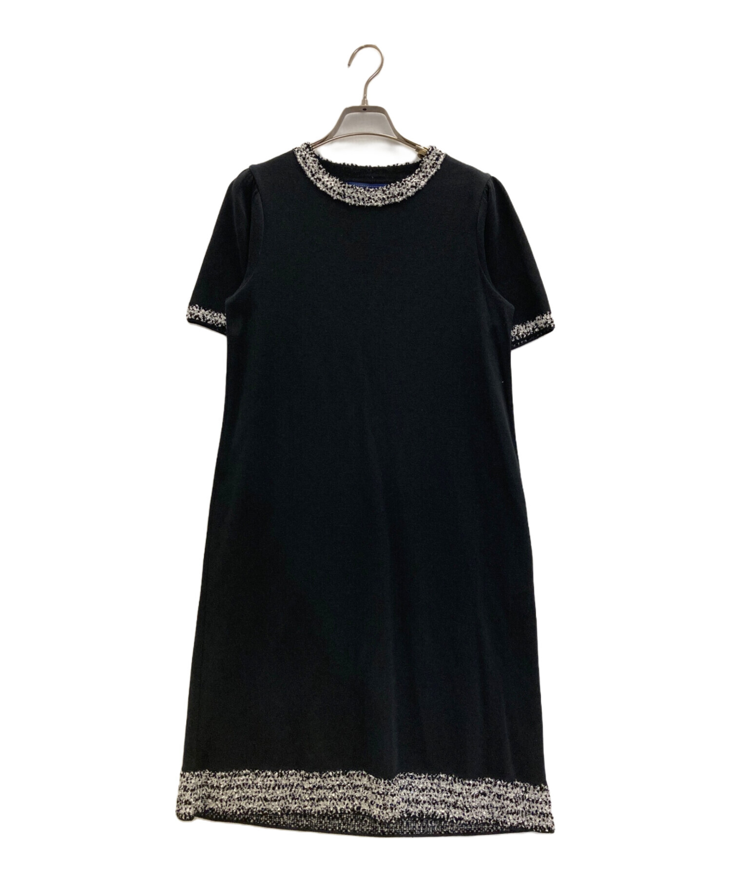 新品　未使用　美品　エムズグレイシー 38カタログ人気ワンピースブラック ❤️エムズグレイシーブラックワンピース❤️サイズ38