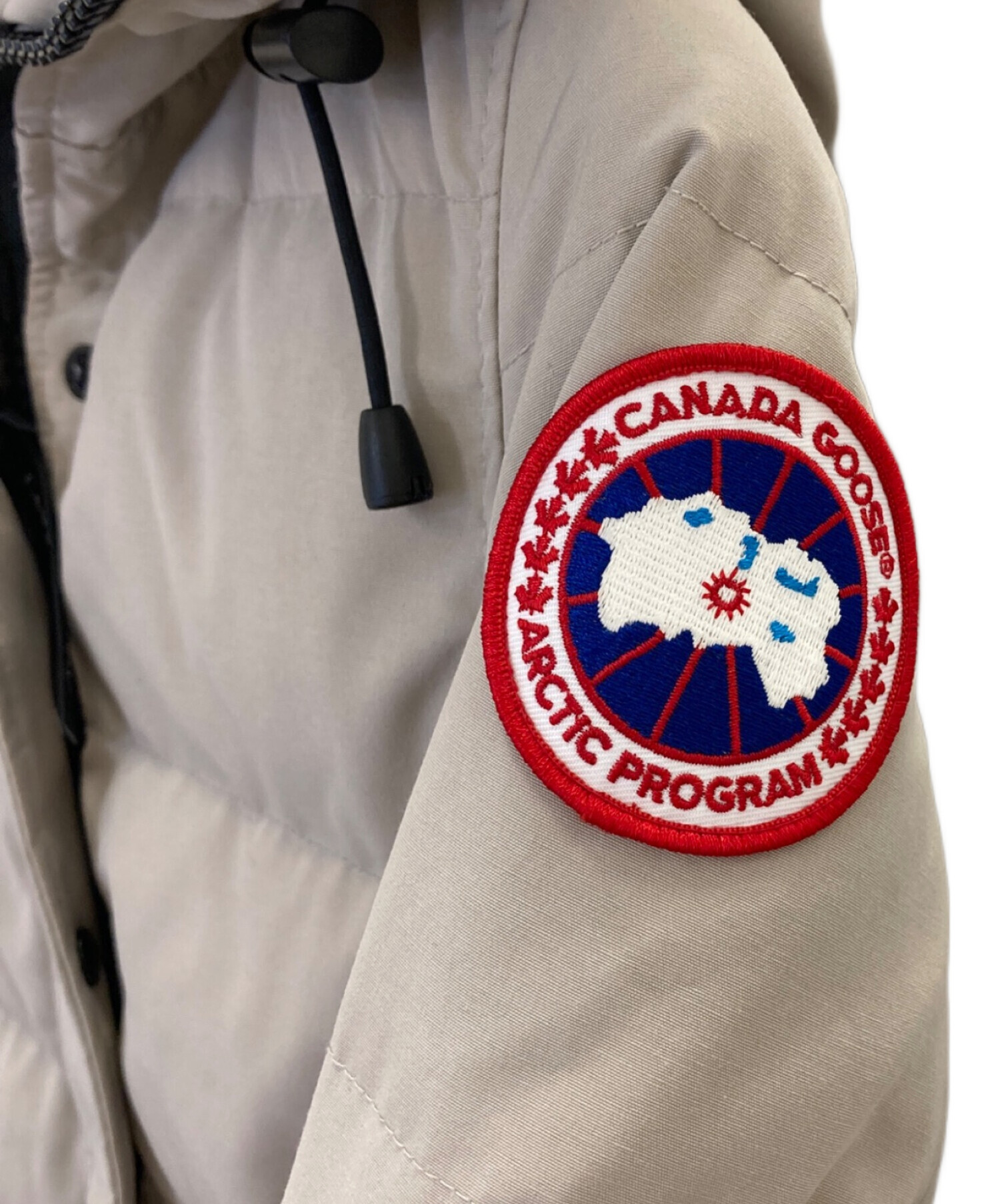 Canada Goose Arctic Program マッケンジーベージュ