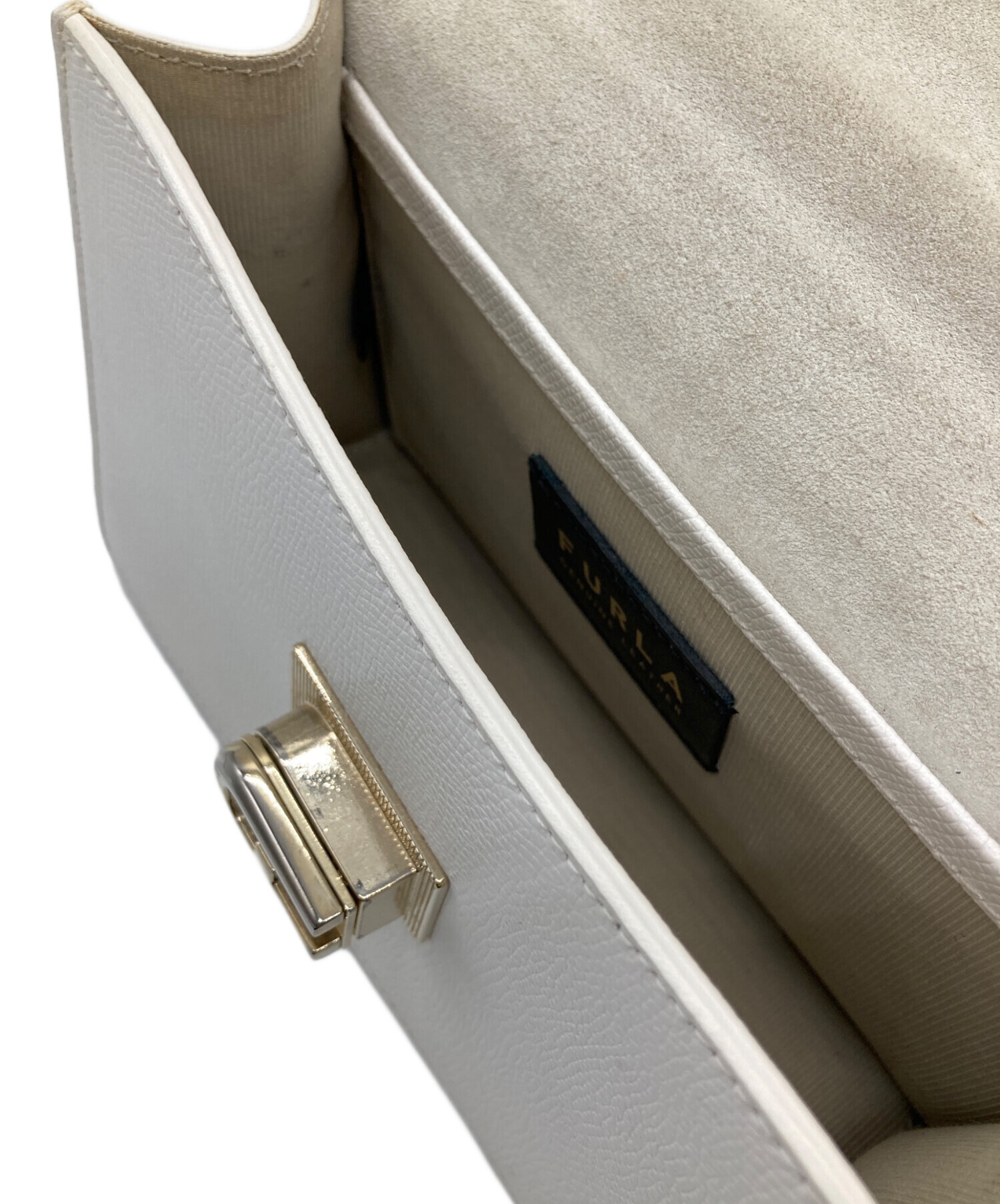 中古・古着通販】FURLA (フルラ) チェーンショルダーバッグ ホワイト