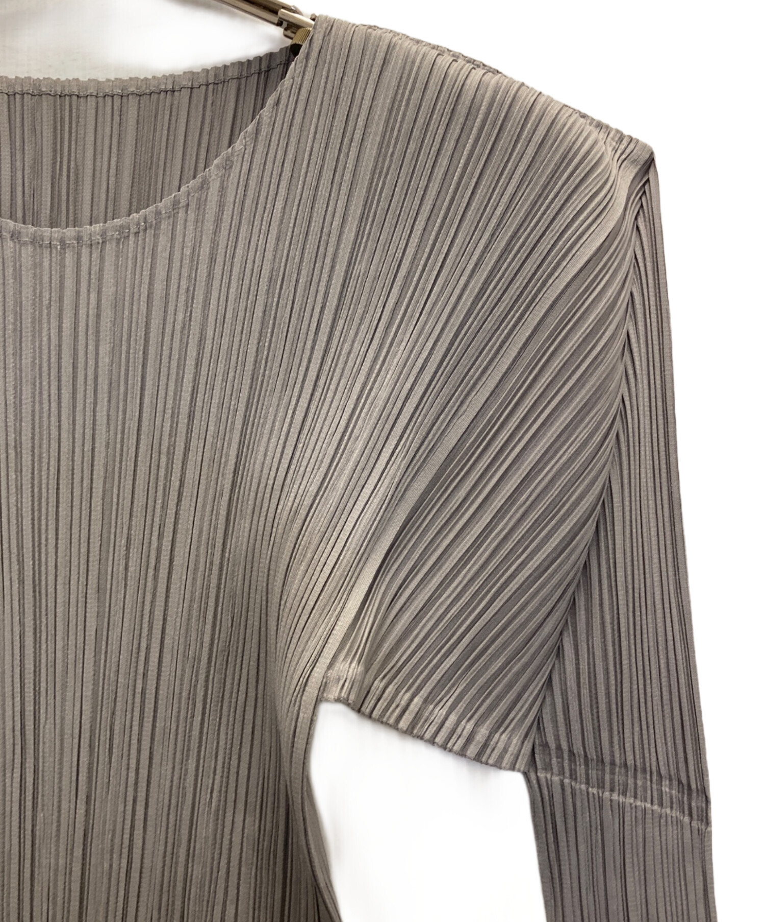 中古・古着通販】ISSEY MIYAKE (イッセイミヤケ) プリーツカットソー