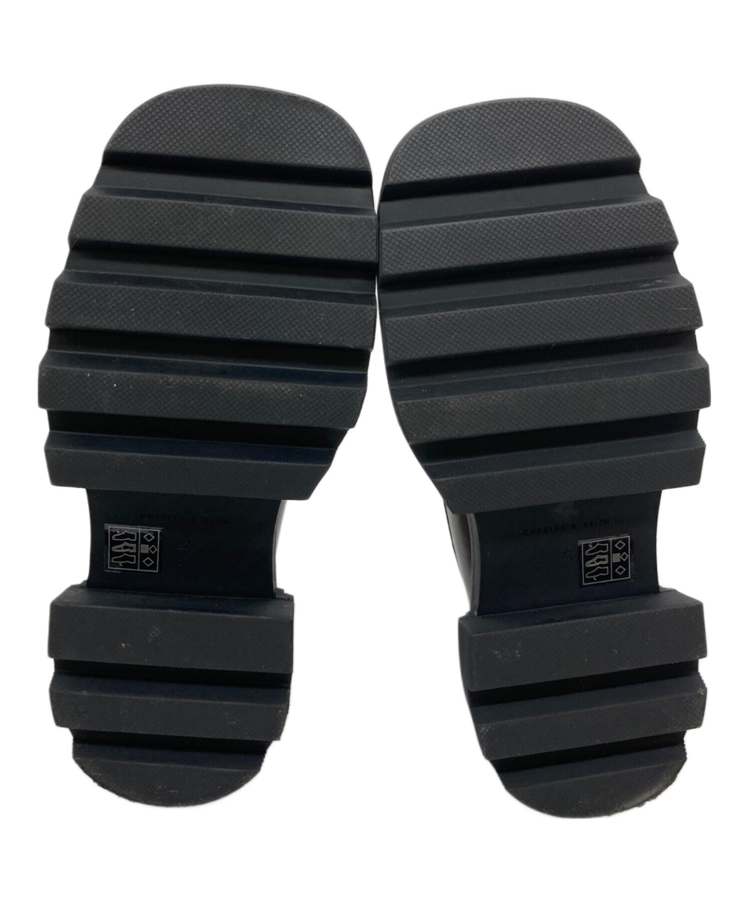 中古・古着通販】CHARLES & KEITH (チャールズアンドキース) チャン