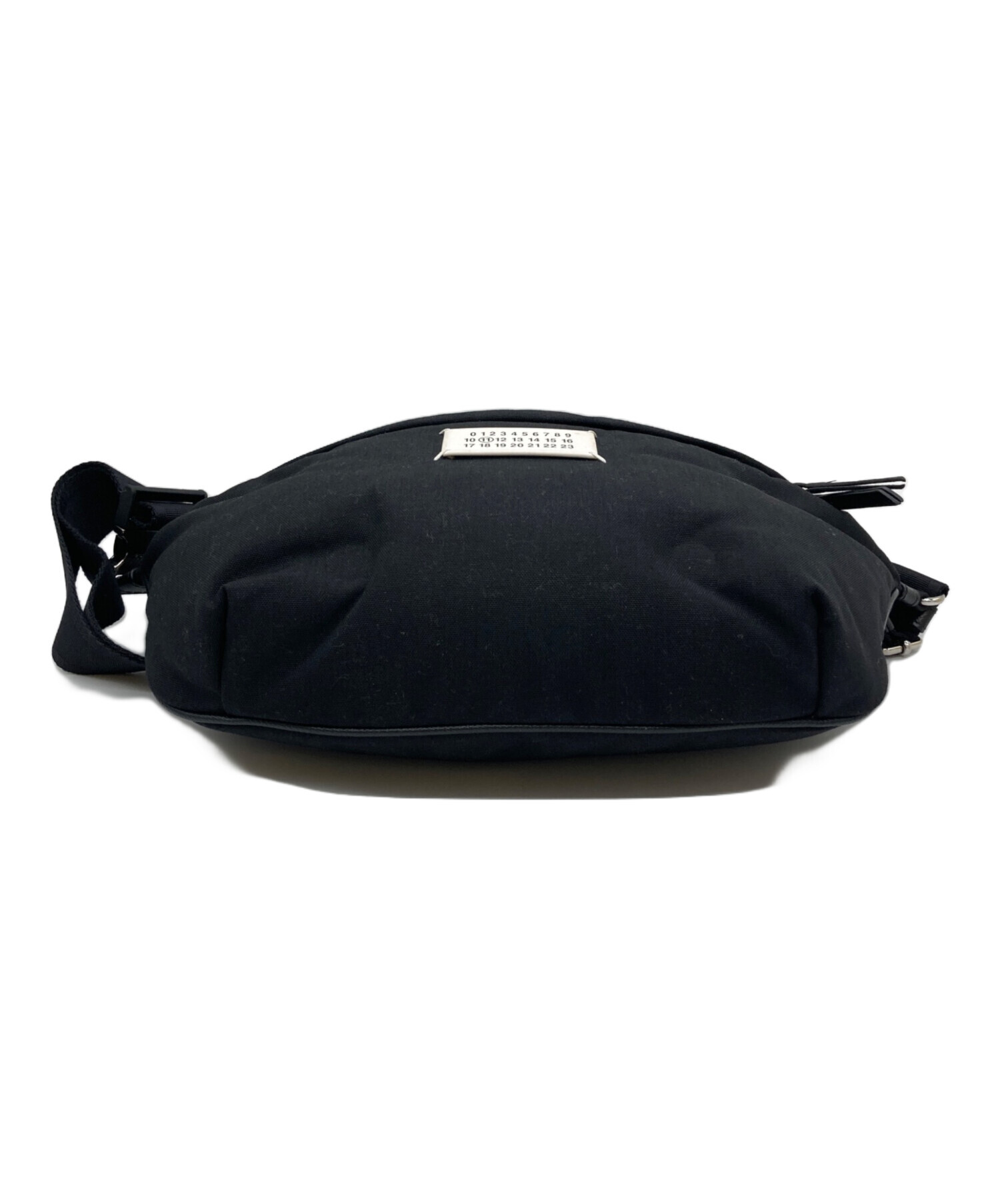 中古Maison Margiela グラムスラム スポーツベルトバッグ ブラック 中古・古着通販】Maison Margiela (メゾンマルジェラ) グラムスラム