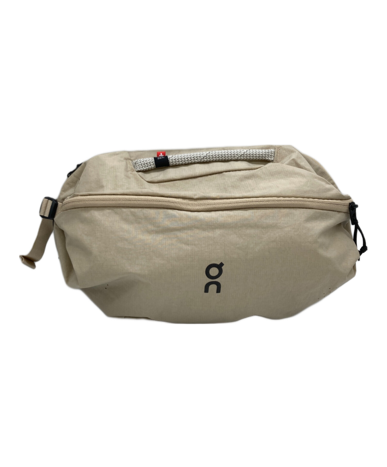 中古・古着通販】On (オン) Sling Pack 9L ベージュ｜ブランド・古着