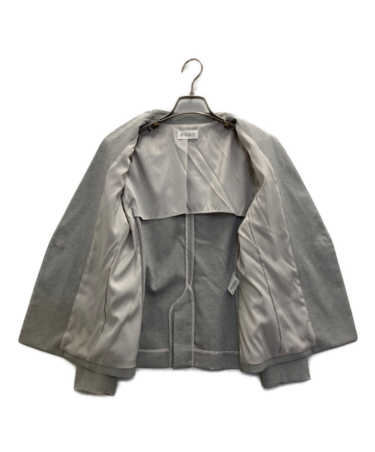 中古・古着通販】PLST (プラステ) ノーカラージャケット グレー サイズ 