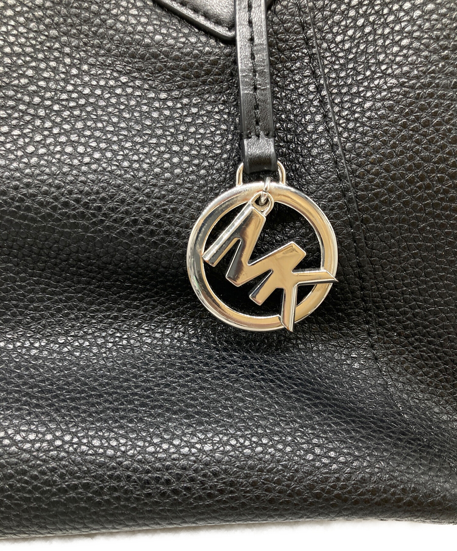 中古・古着通販】MICHAEL KORS (マイケルコース) レザーチャームトート 