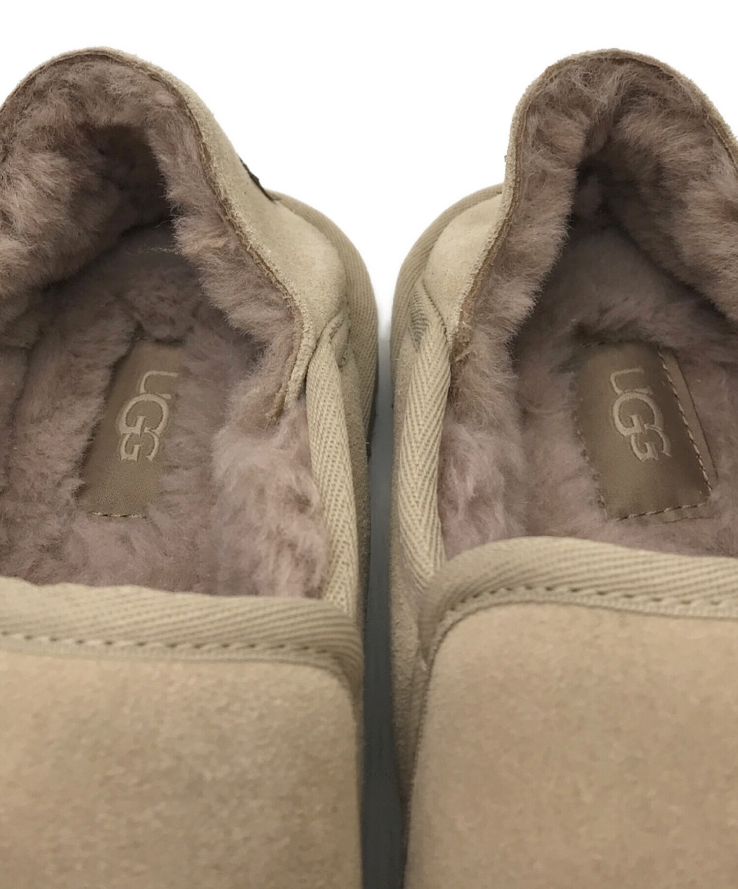 中古・古着通販】UGG (アグ) KENTONスリッポンシューズ ベージュ 中古・古着通販】UGG (アグ) KENTONスリッポンシューズ ベージュ