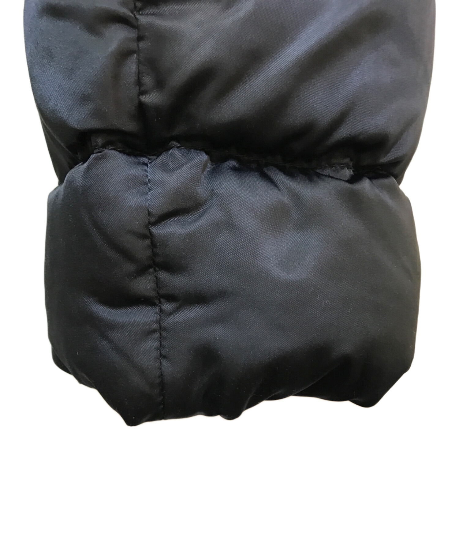 中古・古着通販】PRADA (プラダ) ロゴプレートダウンコート ネイビー