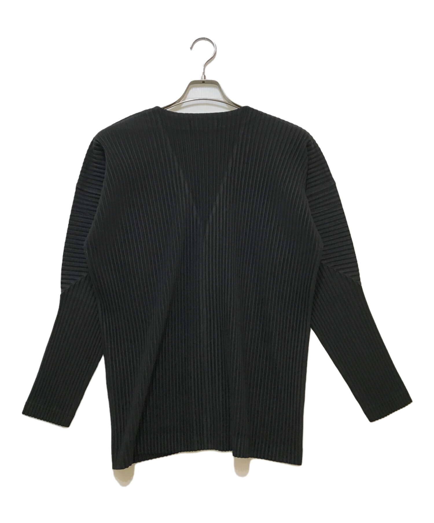 KEI｜HOMME PLISSE ISSEY MIYAKEのカーディガン⁄ボレロを使った