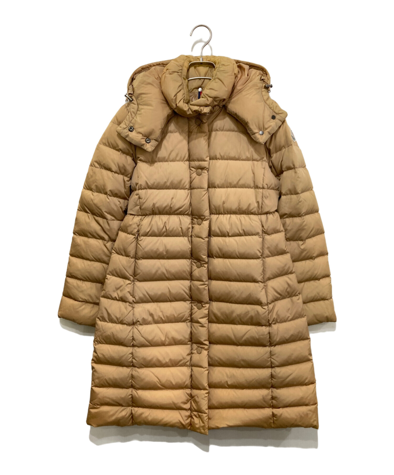 モンクレール ダウンコート フード収納 ロゴワッペン ベージュ　XS 中古・古着通販】MONCLER (モンクレール) ダウンコート ベージュ