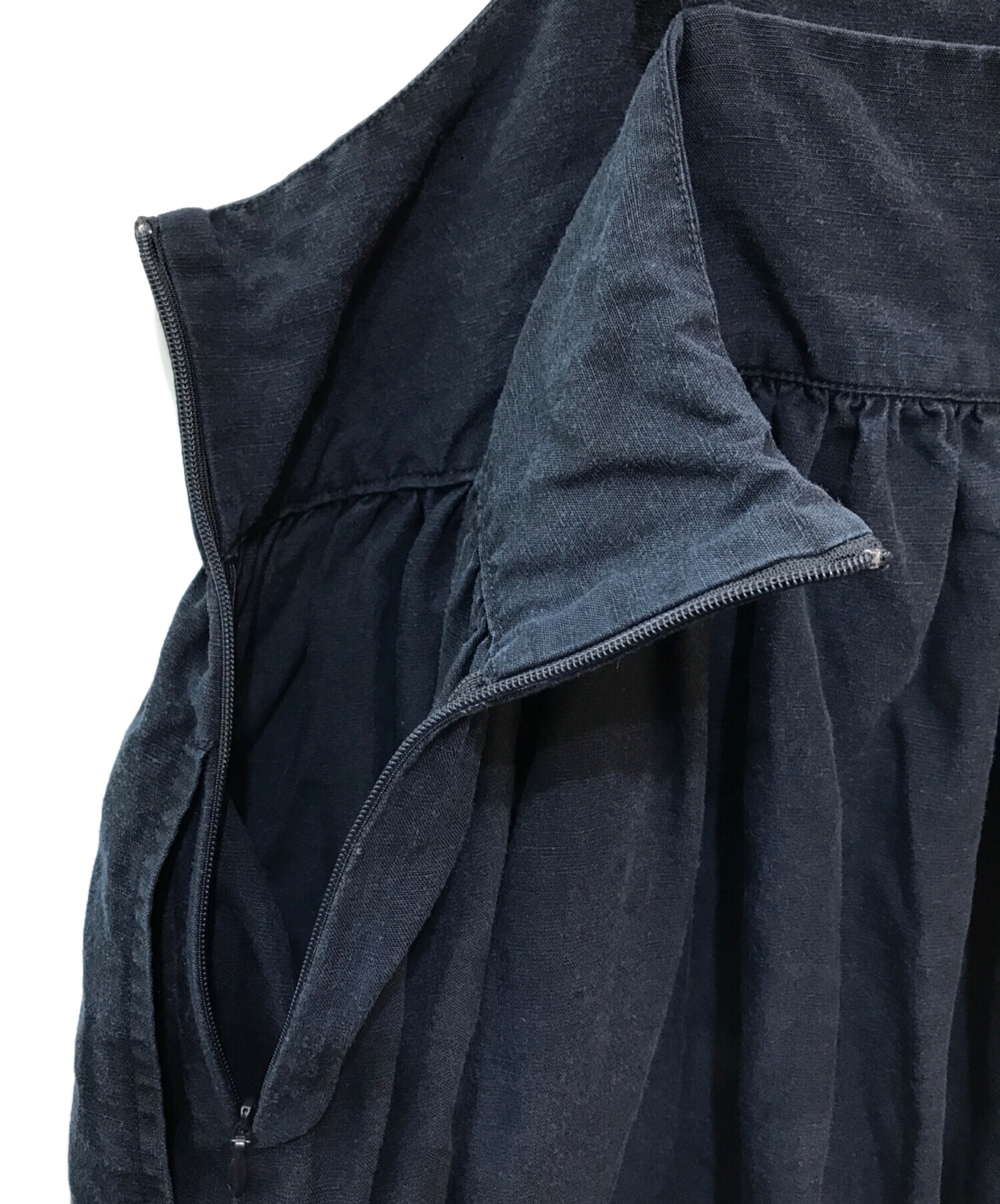 中古・古着通販】kagure (カグレ) テンセルリネンキャミソール