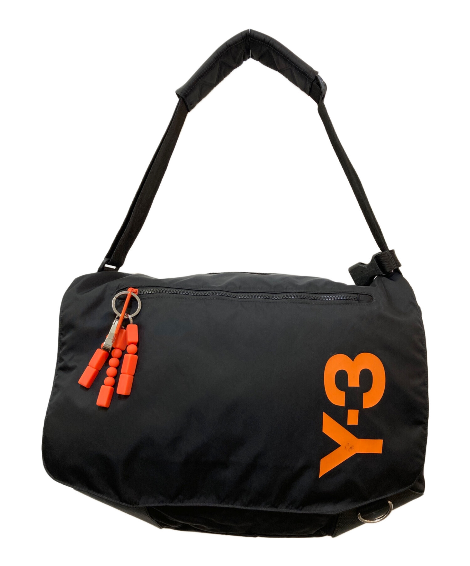 Y-3 メッセンジャーバッグ　美品 Y-3 メッセンジャーバッグ 美品 Y-3 UTILITY MESSENGER BAG Y-3│Y-3