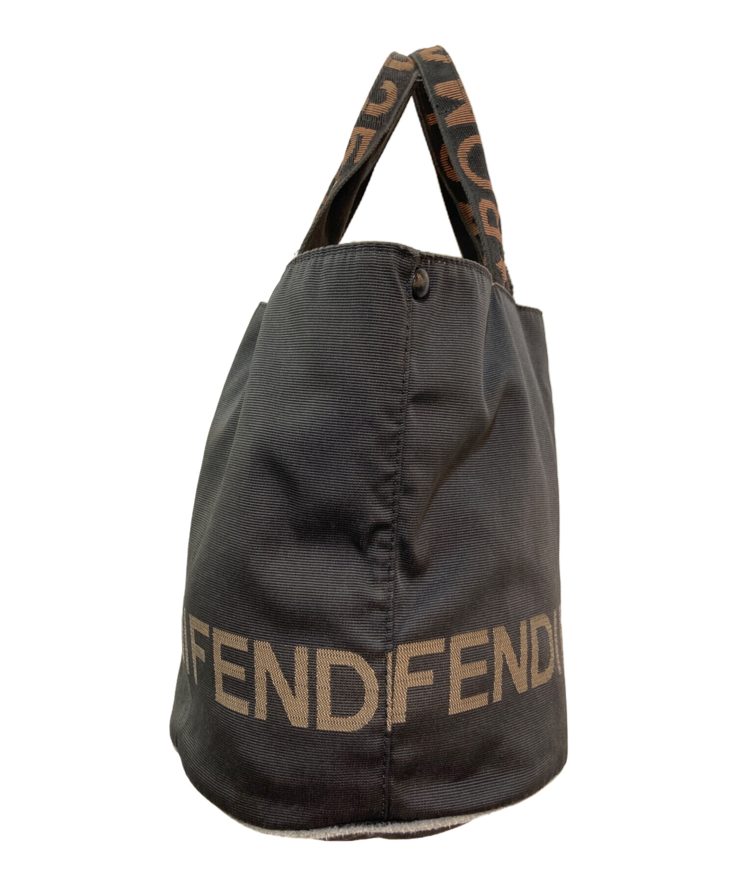 FENDI ハンドバック 中古・古着通販】FENDI (フェンディ) ハンドバッグ 26526 ブラック