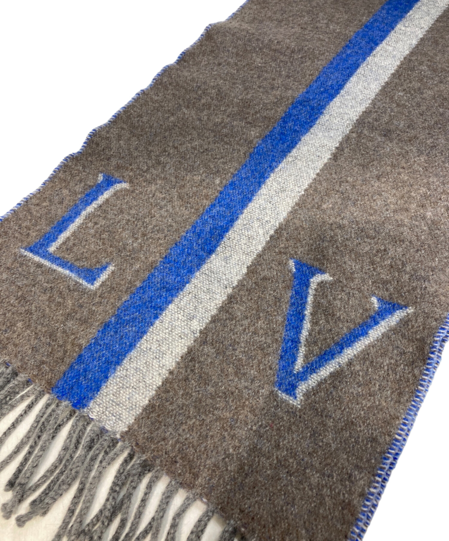 ⭐️used SHOP⭐️様　美品✨️　LOUIS VUITTON グレー マフ 中古・古着通販】LOUIS VUITTON (ルイ ヴィトン) マフラー グレー