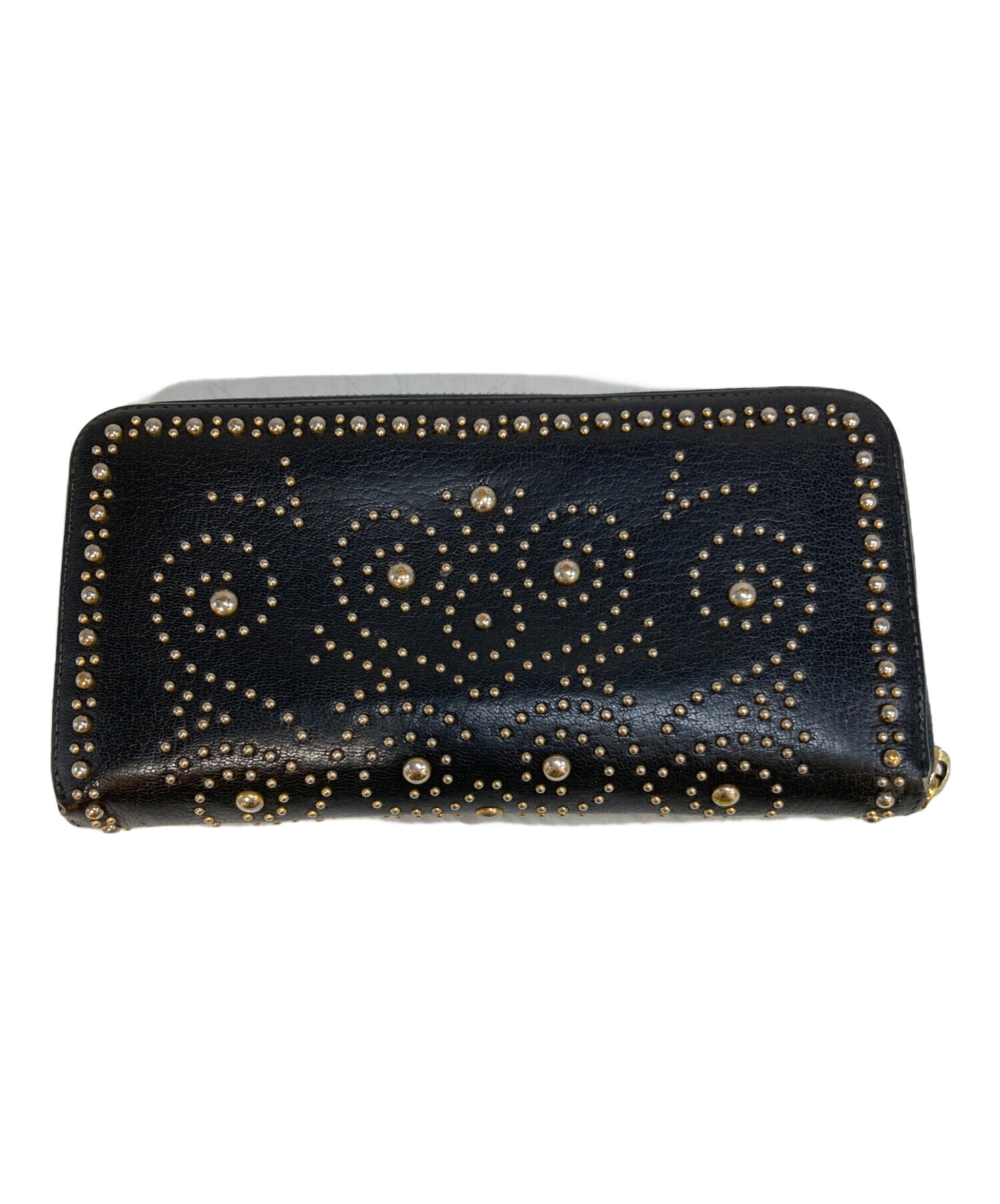 未使用品 MIU MIU スタッズ付き長財布 中古・古着通販】MIU MIU (ミュウミュウ) スタッズ長財布 ブラック