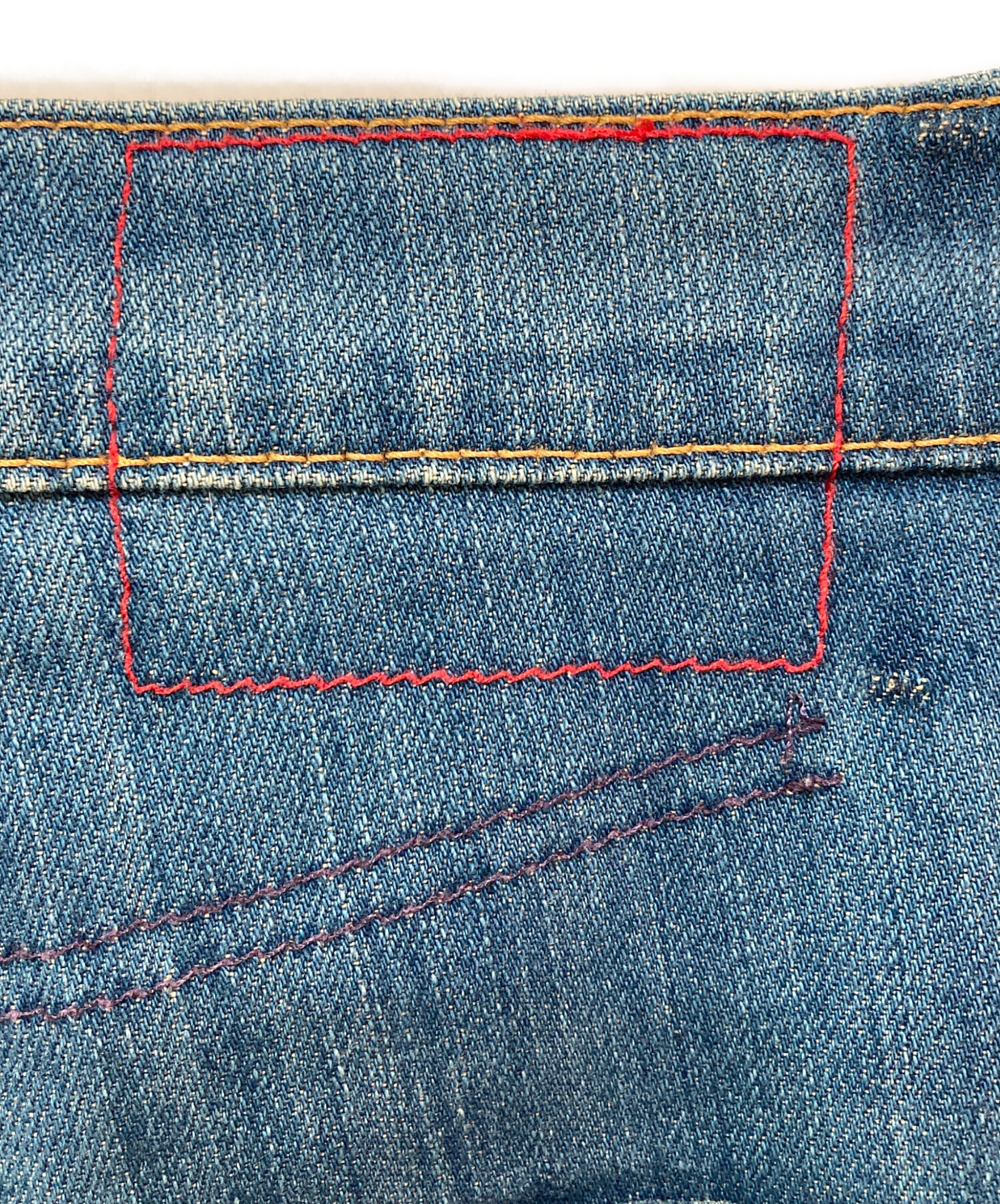 Levi's RED 2007 立体裁断 デニム W30 スペイン製 中古・古着通販】LEVI'S RED (リーバイス レッド) 立体裁断デニム