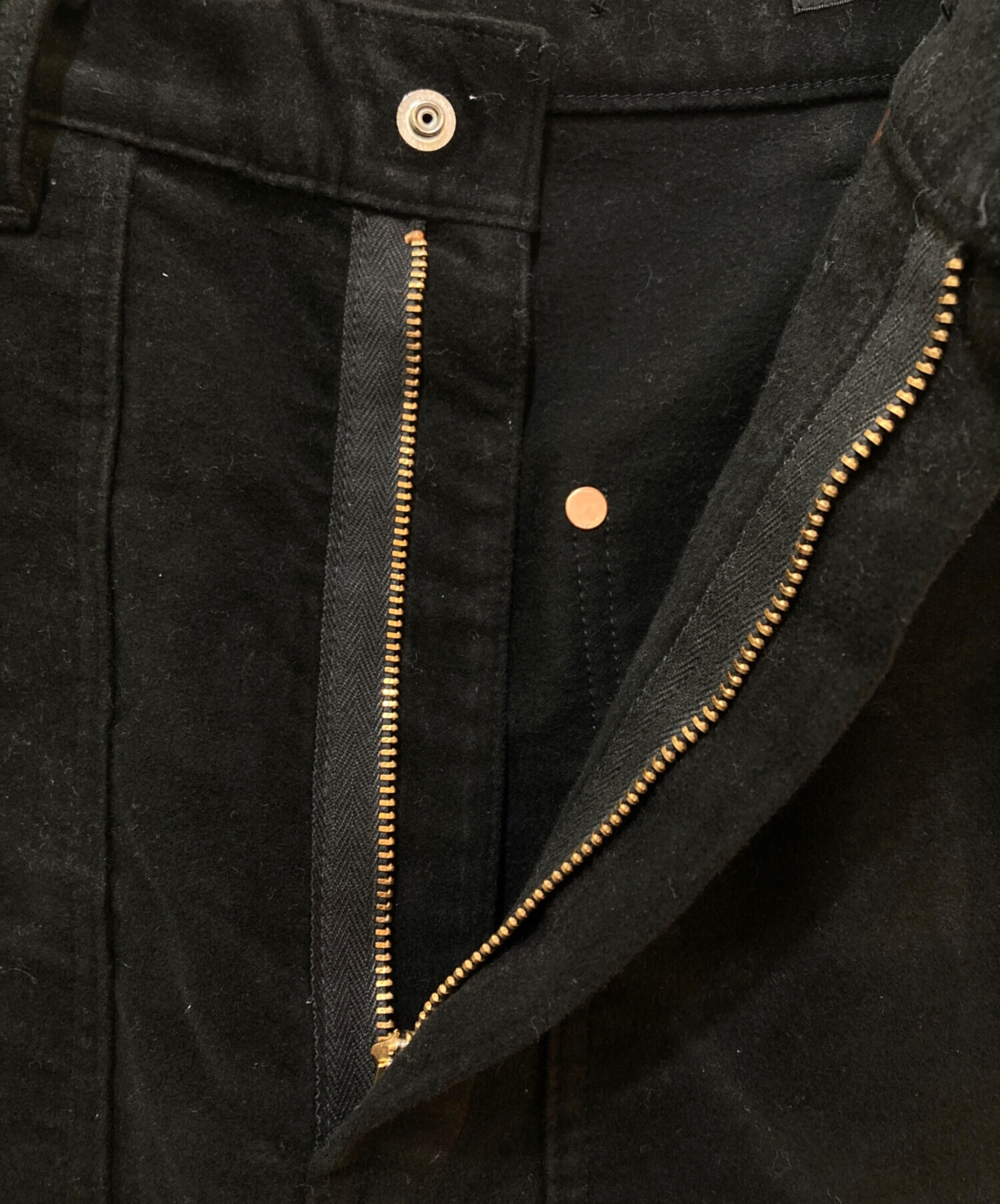 コモリ ブラック モールスキン ペインターパンツ 中古・古着通販】COMOLI (コモリ) モールスキン ペインターパンツ U03