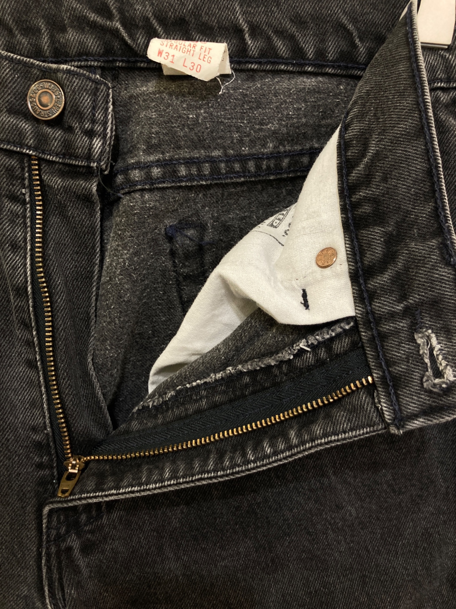 8T6269 Levi's ブラックデニム　505 ジーンズ　古着 8T6269 Levi's ブラックデニム 505 ジーンズ 古着 Levi's Made