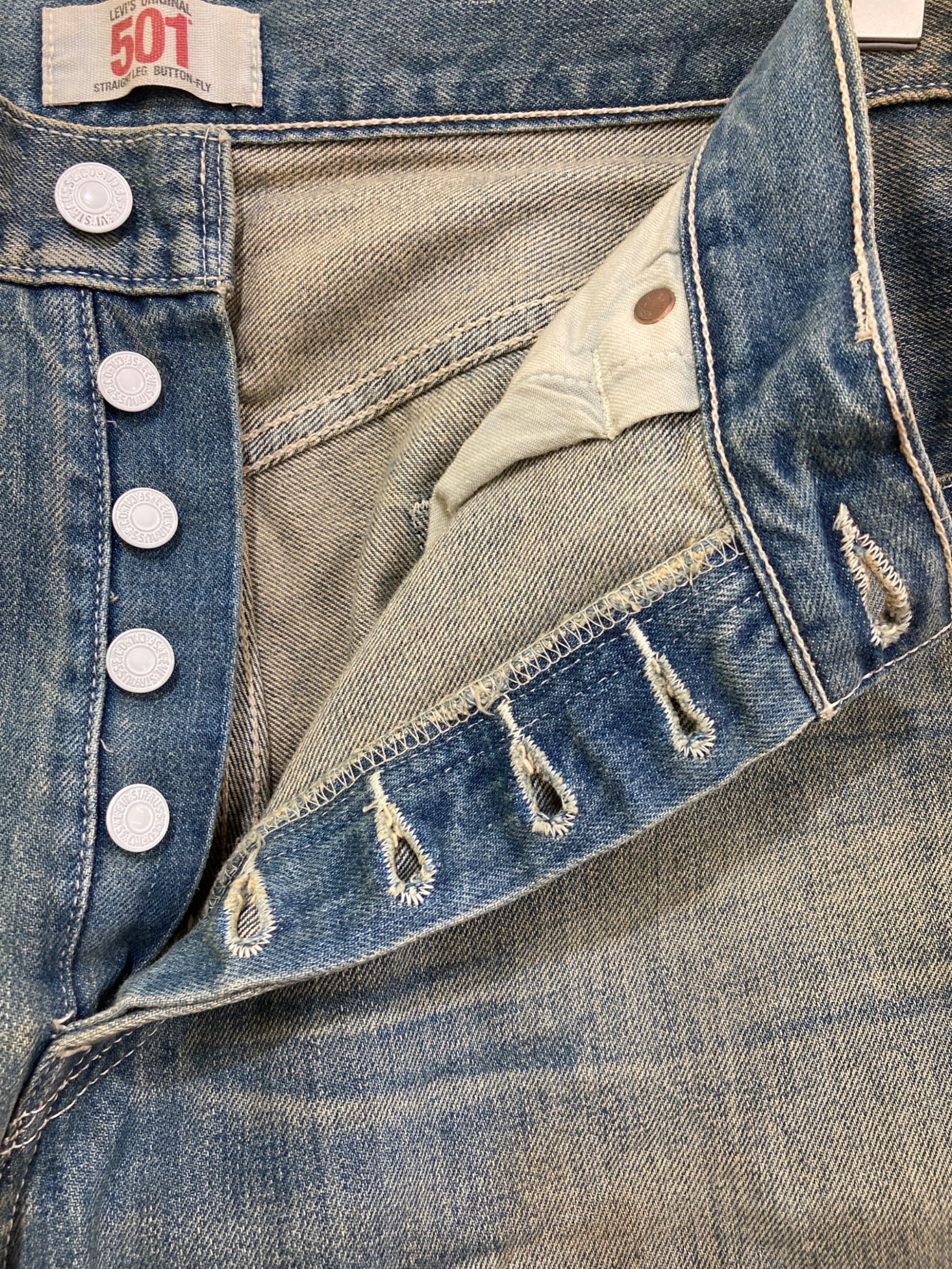 中古・古着通販】LEVI'S (リーバイス) 501 リペア加工デニムパンツ